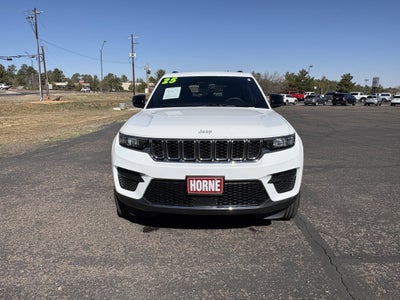 2025 Jeep Grand Cherokee Laredo