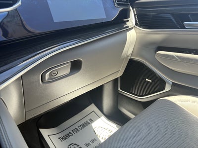 2022 Jeep Wagoneer Series III
