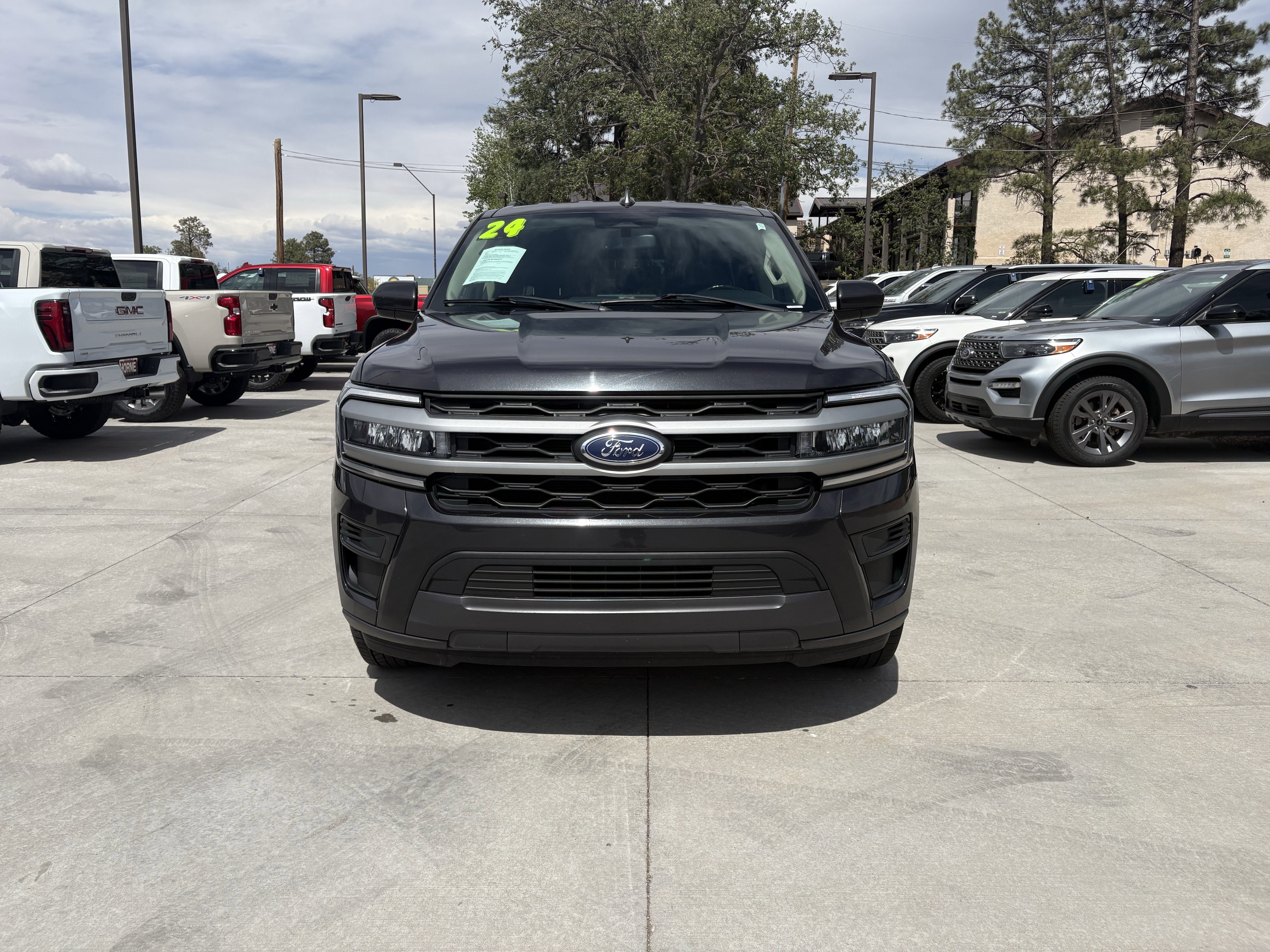2024 Ford Expedition Max XLT