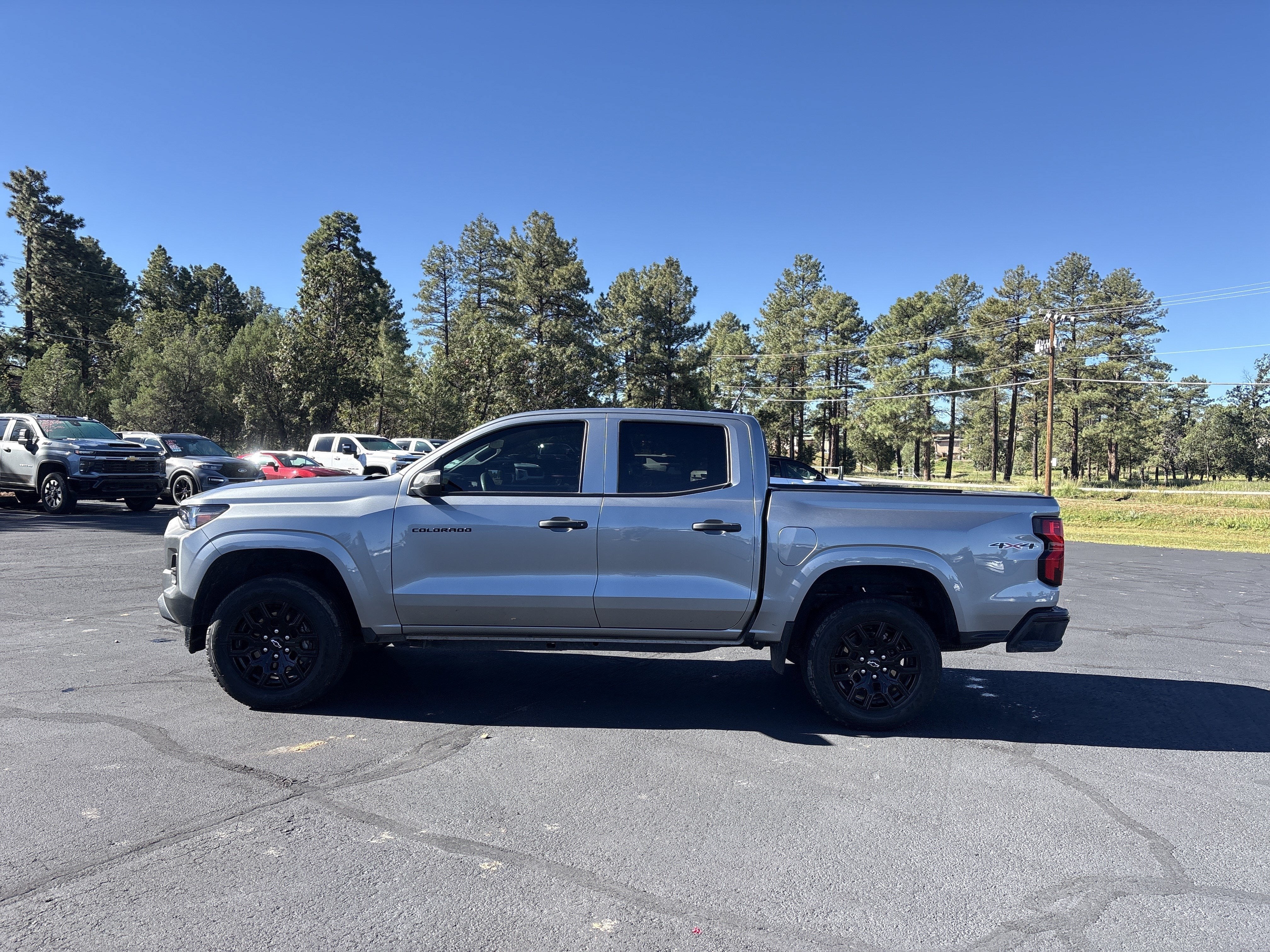 2025 Chevrolet Colorado WT/LT