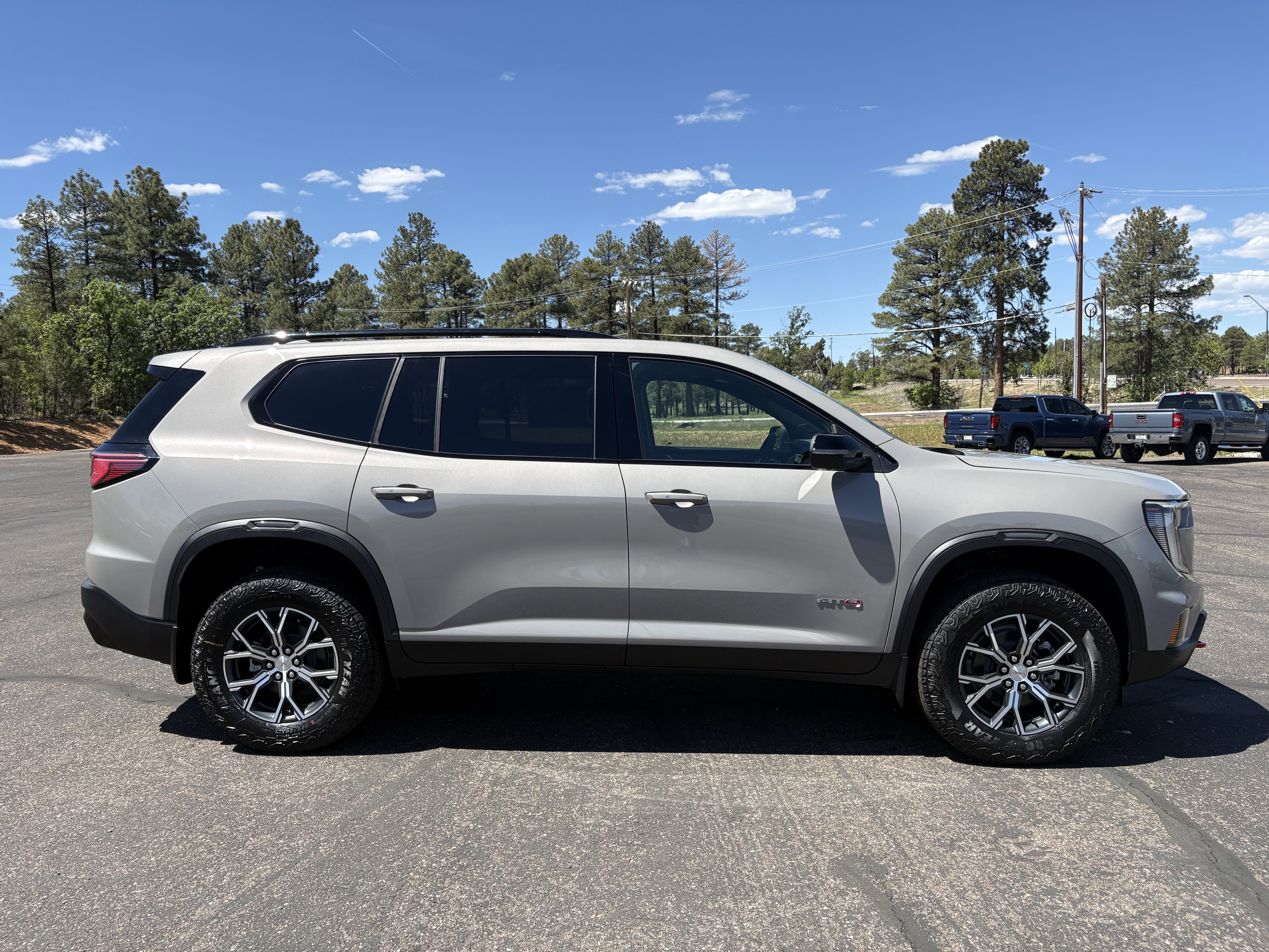 2026 GMC Acadia AT4