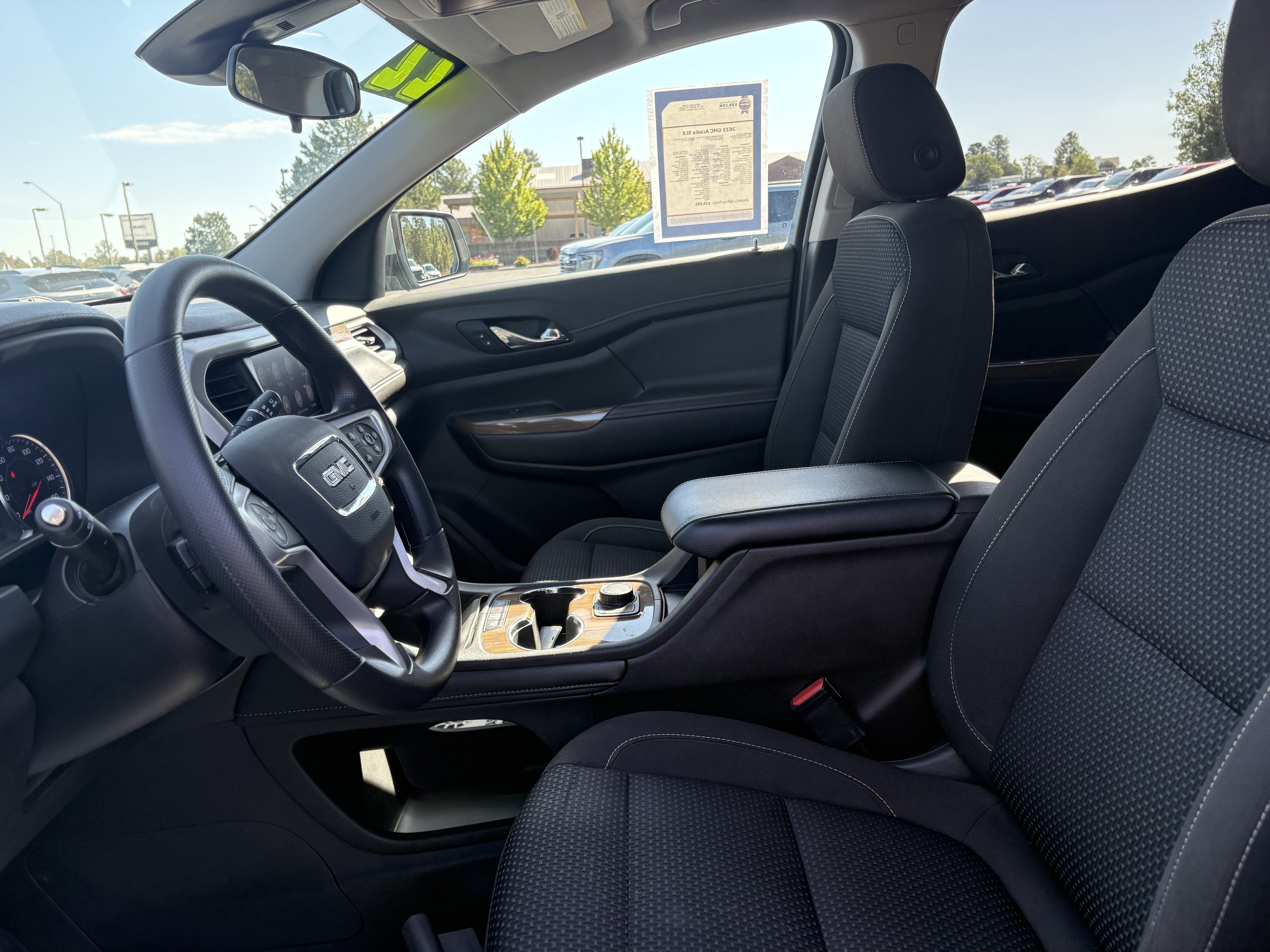 2023 GMC Acadia SLE