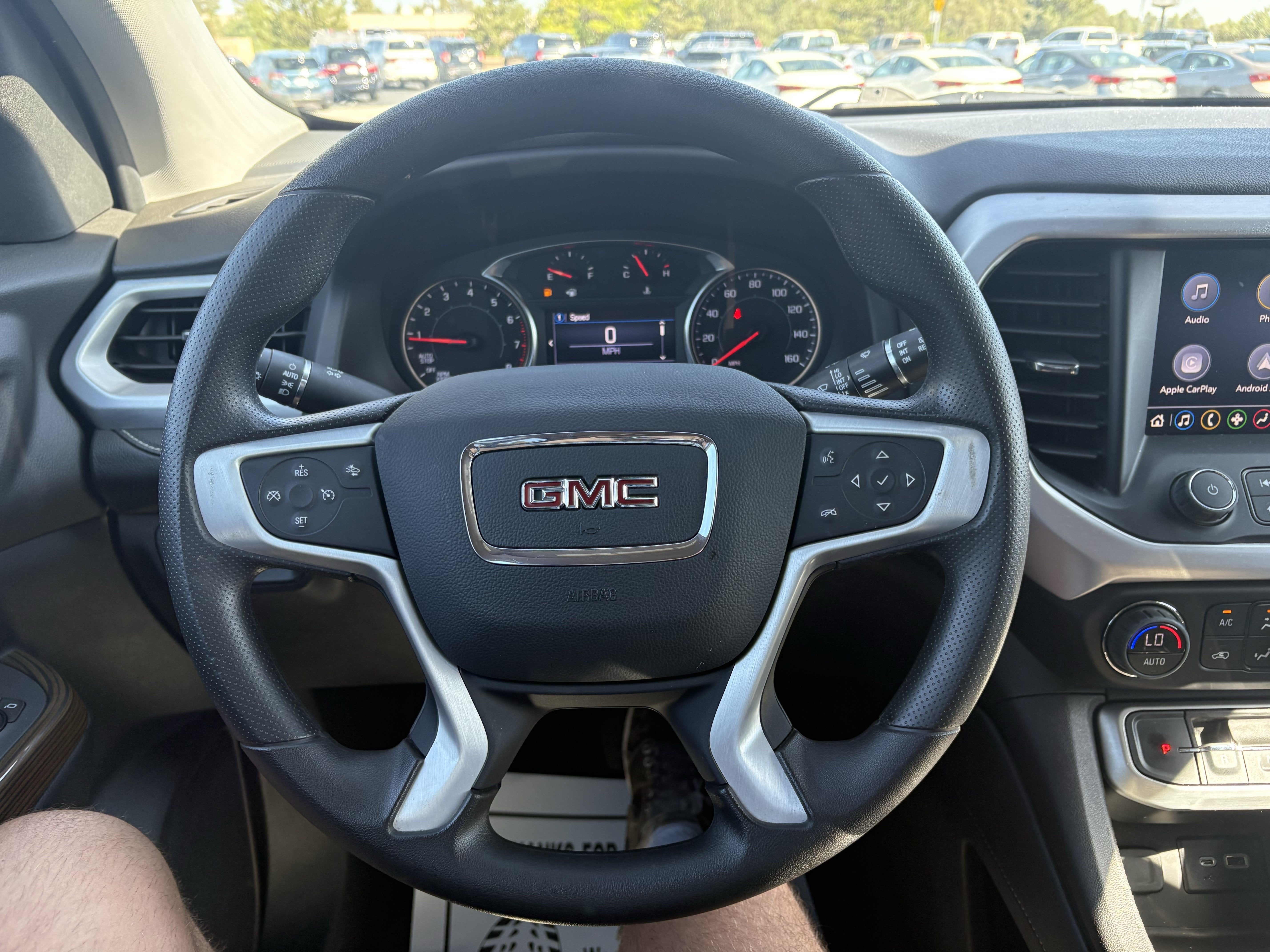 2023 GMC Acadia SLE