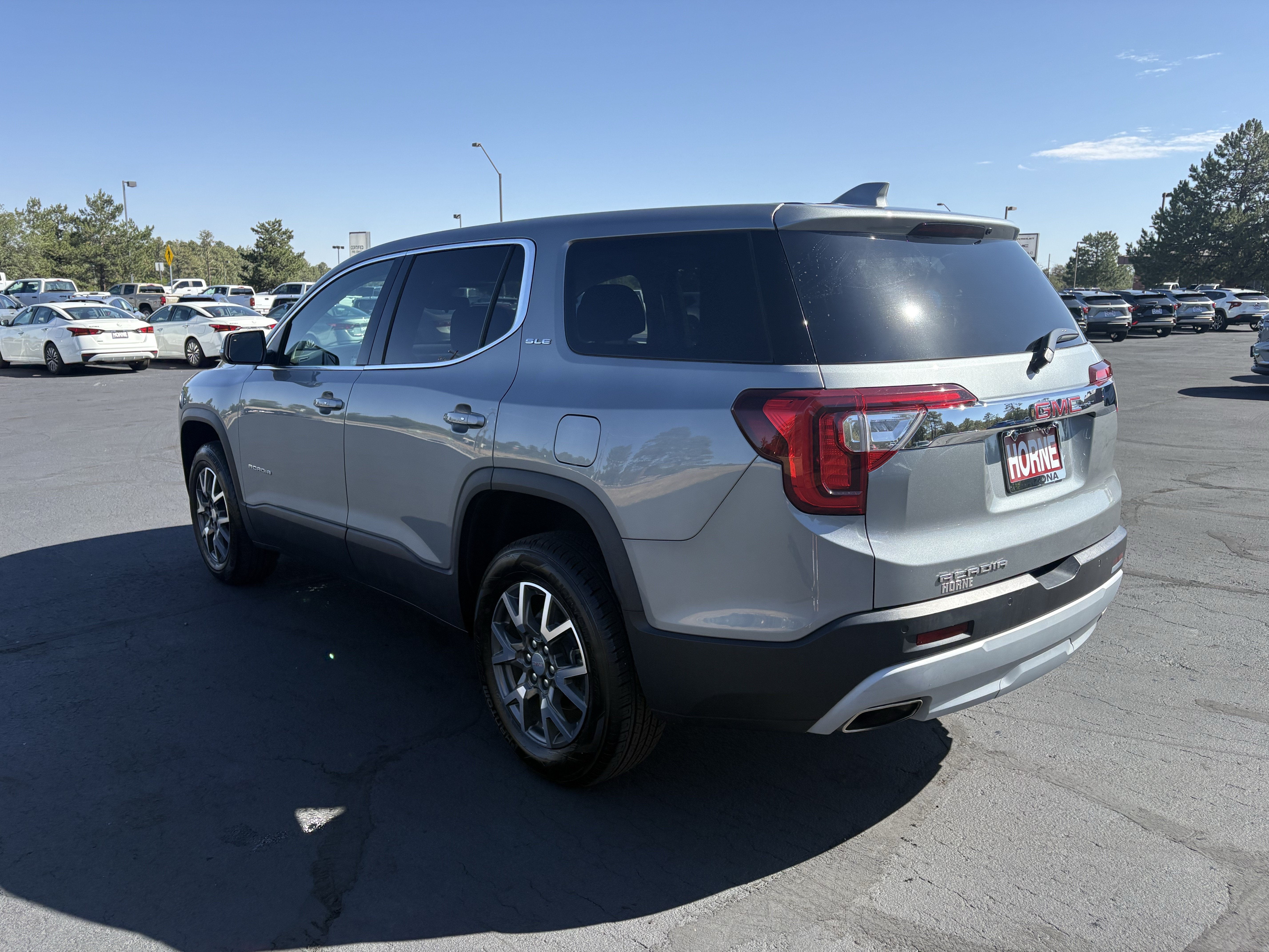 2023 GMC Acadia SLE