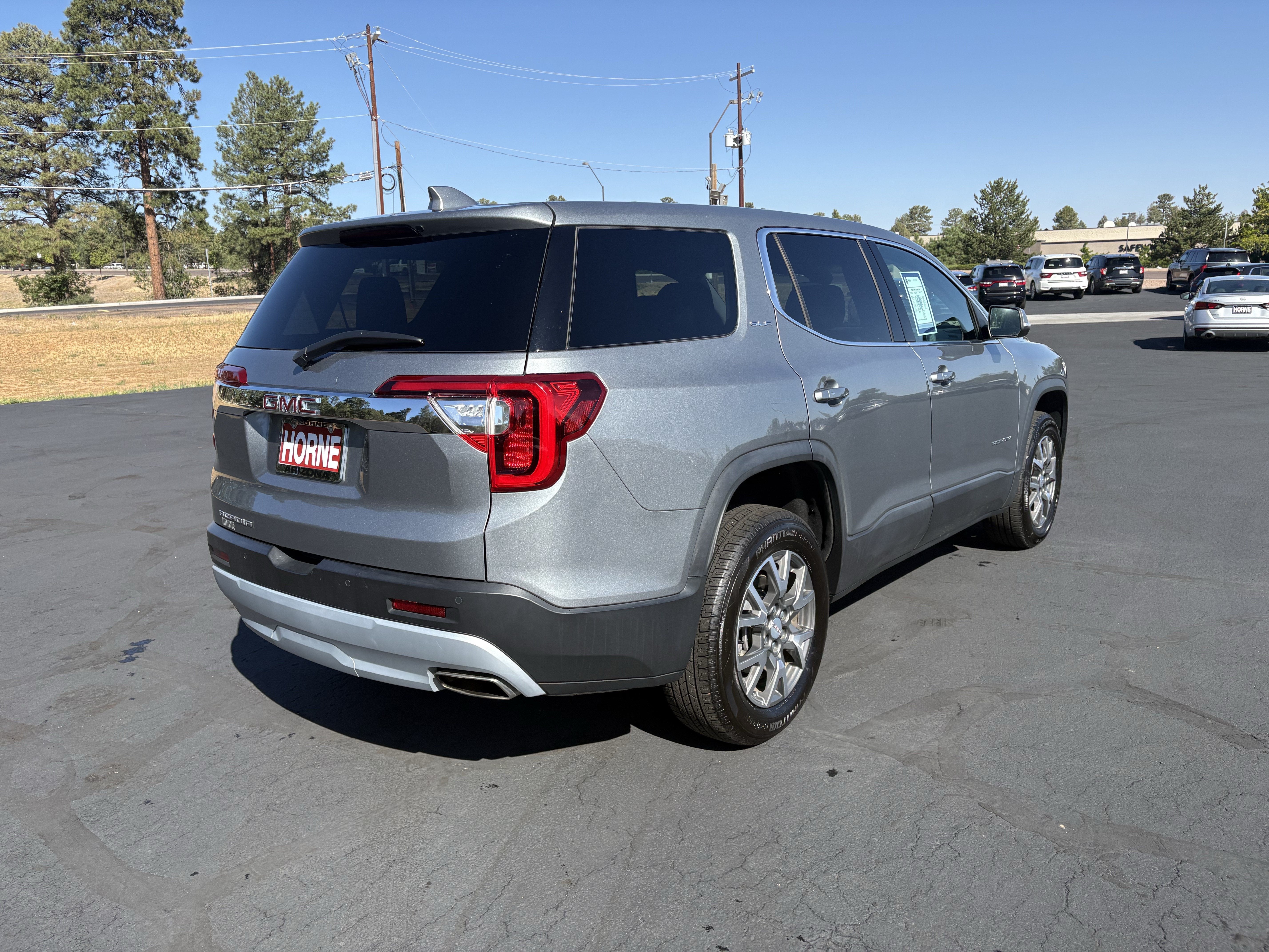 2023 GMC Acadia SLE