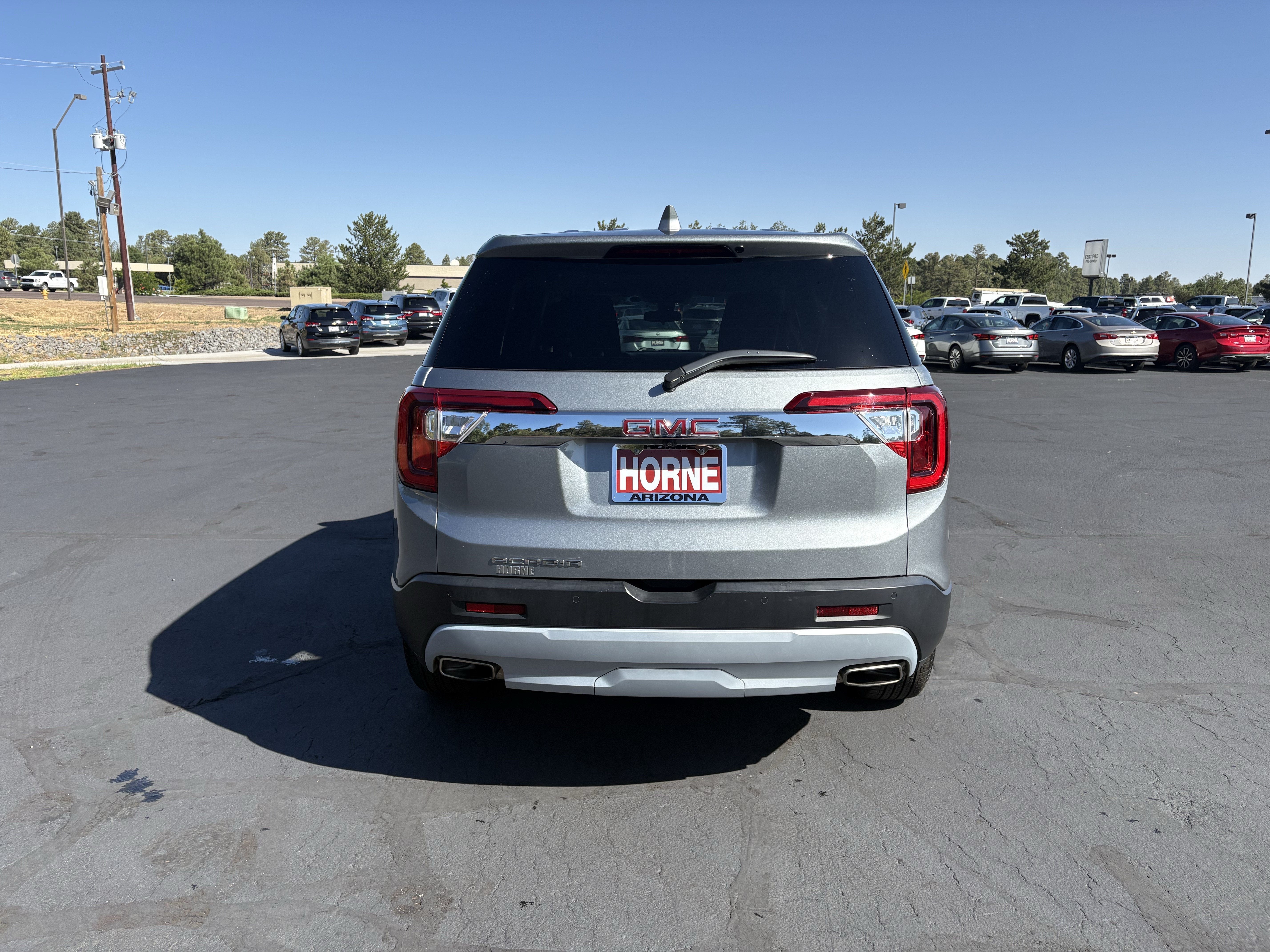2023 GMC Acadia SLE