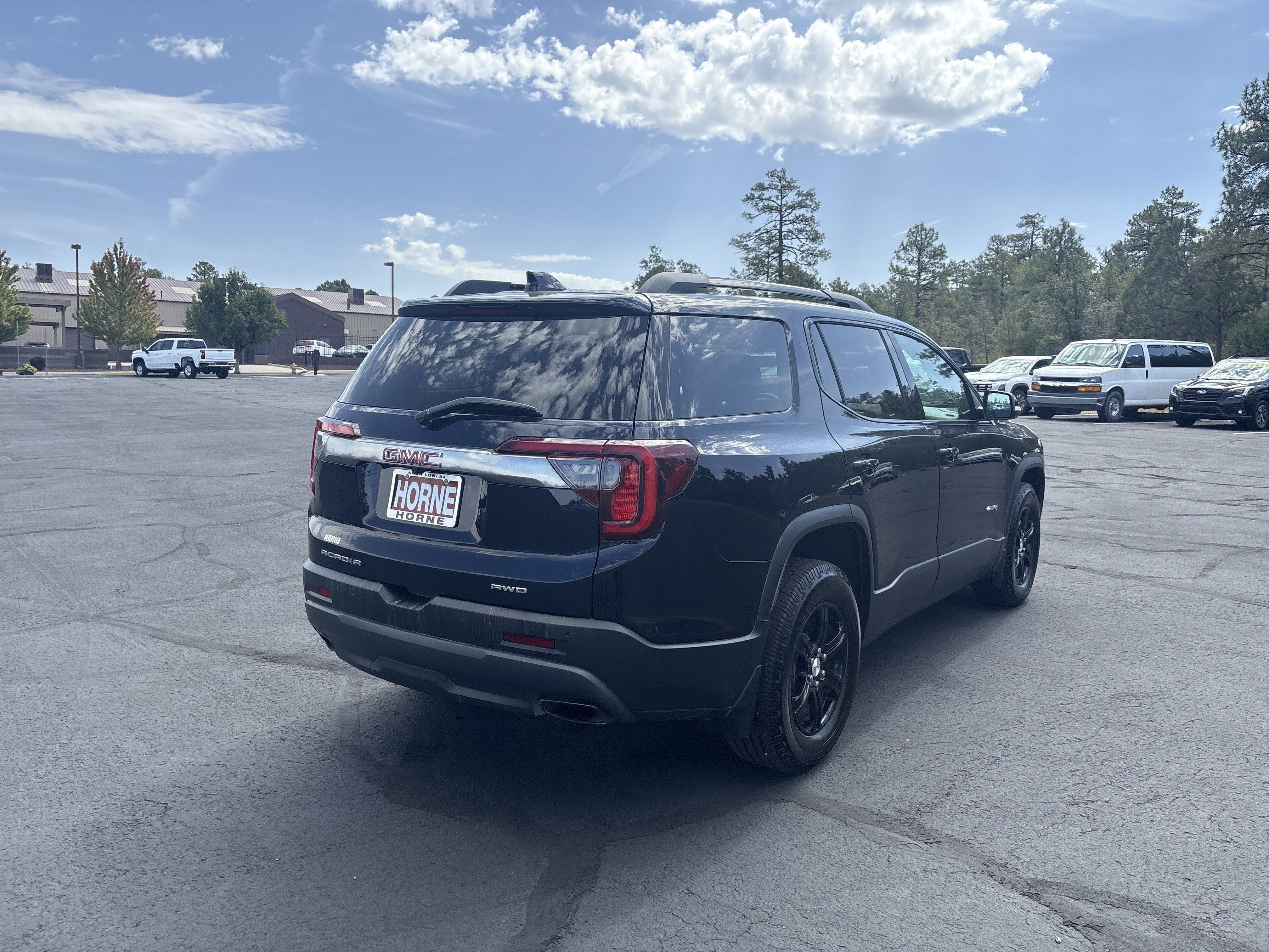 2021 GMC Acadia AT4
