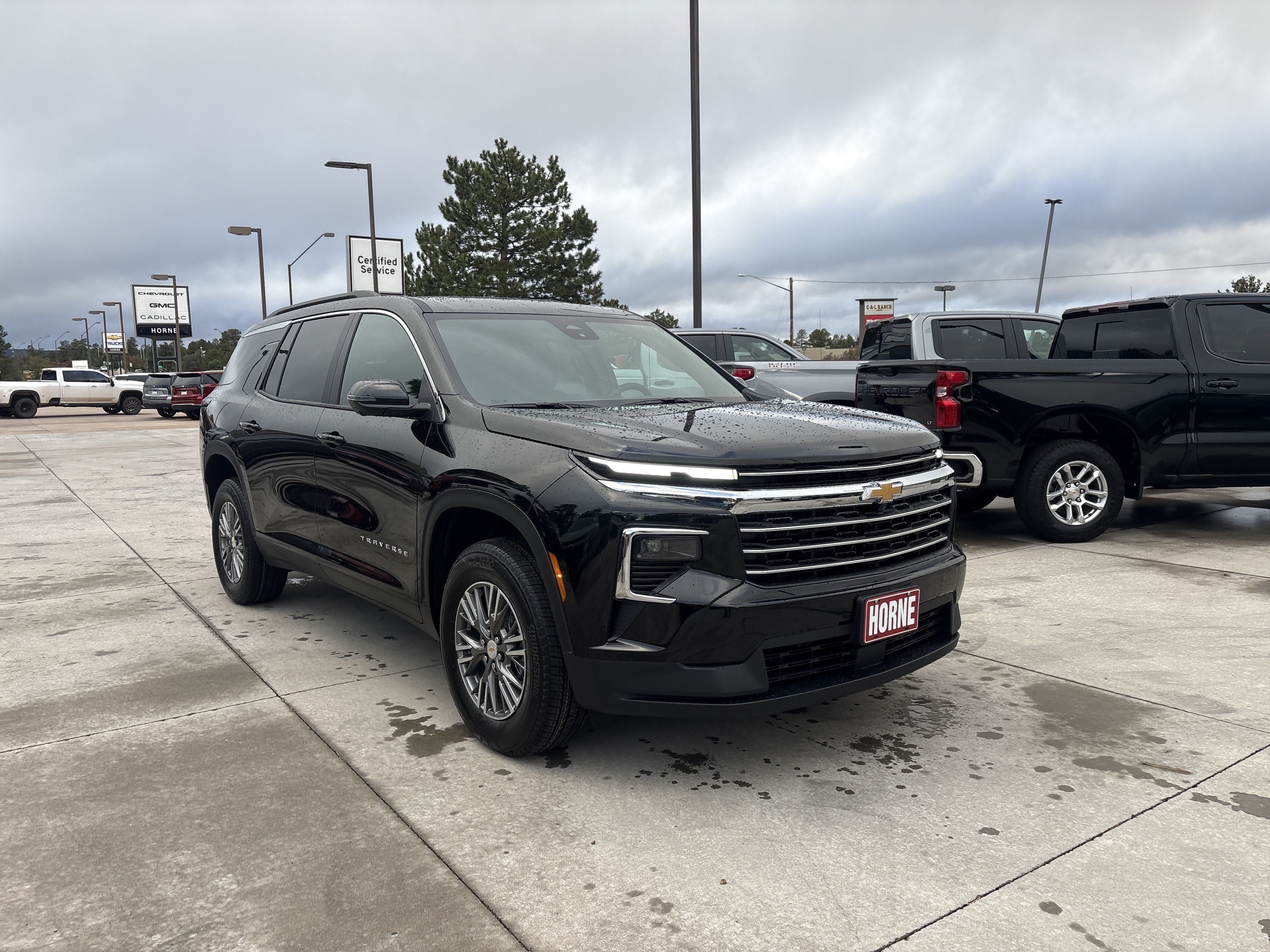 2027 Chevrolet Traverse LT