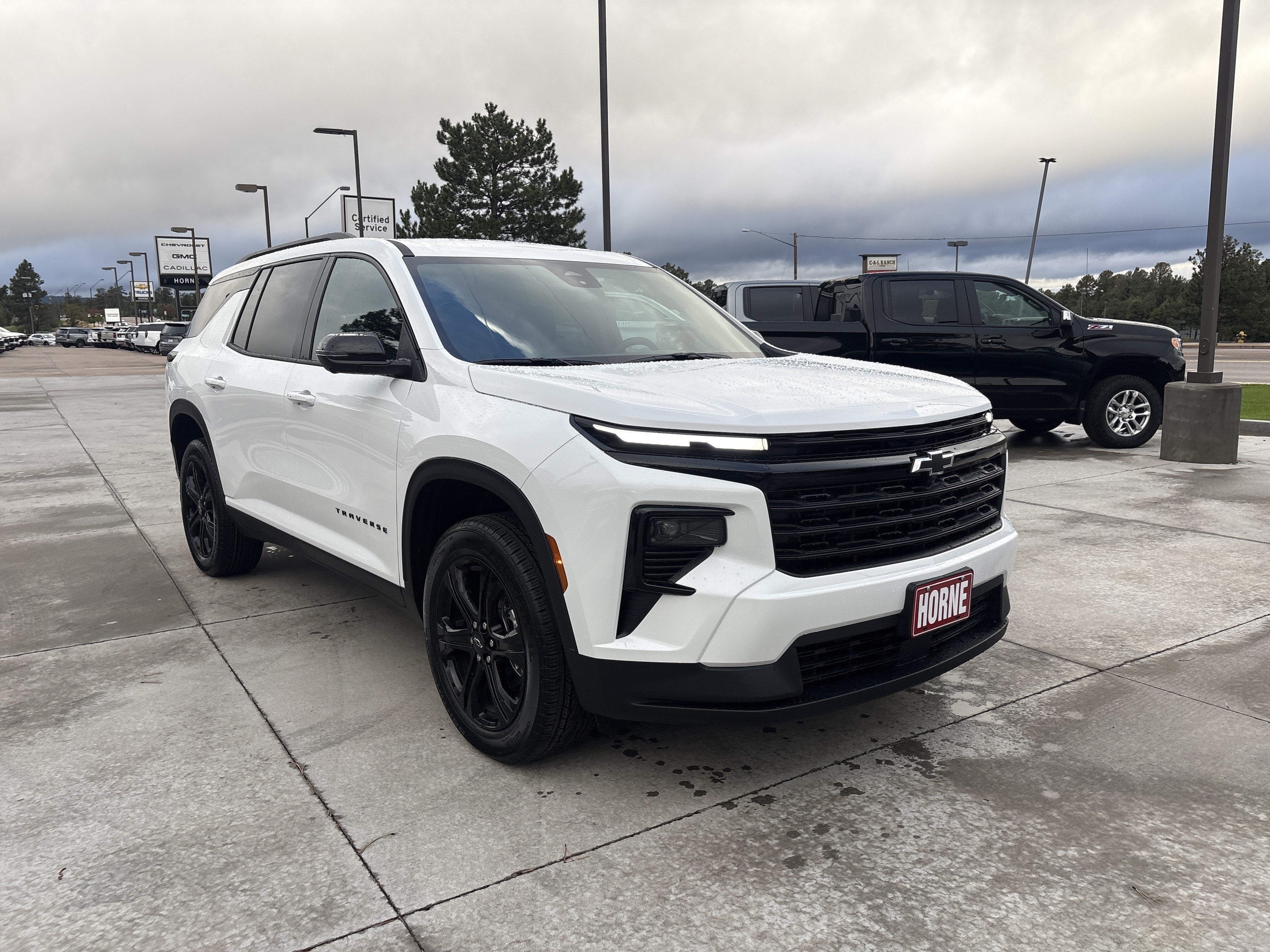 2027 Chevrolet Traverse LT