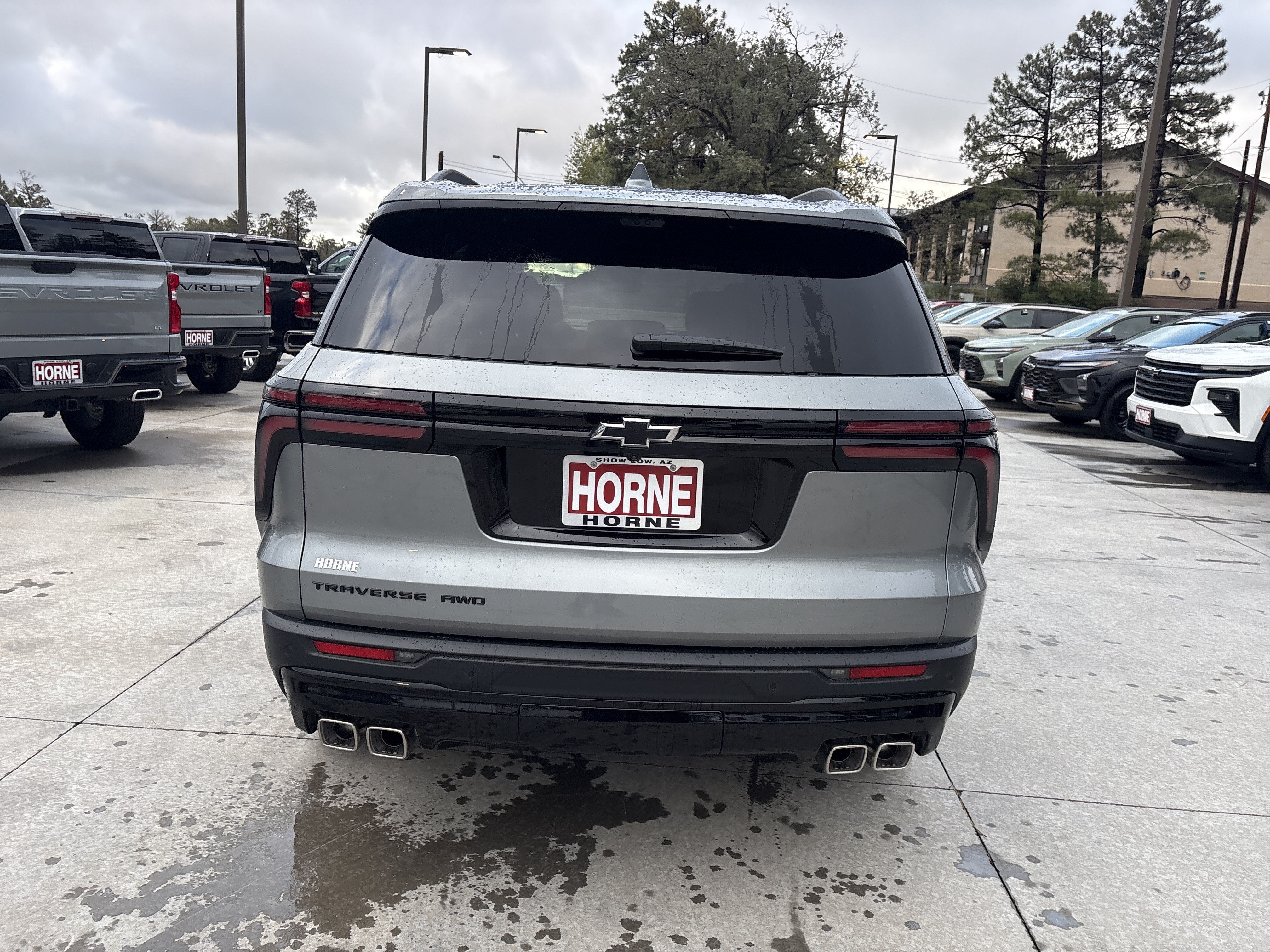 2027 Chevrolet Traverse LT