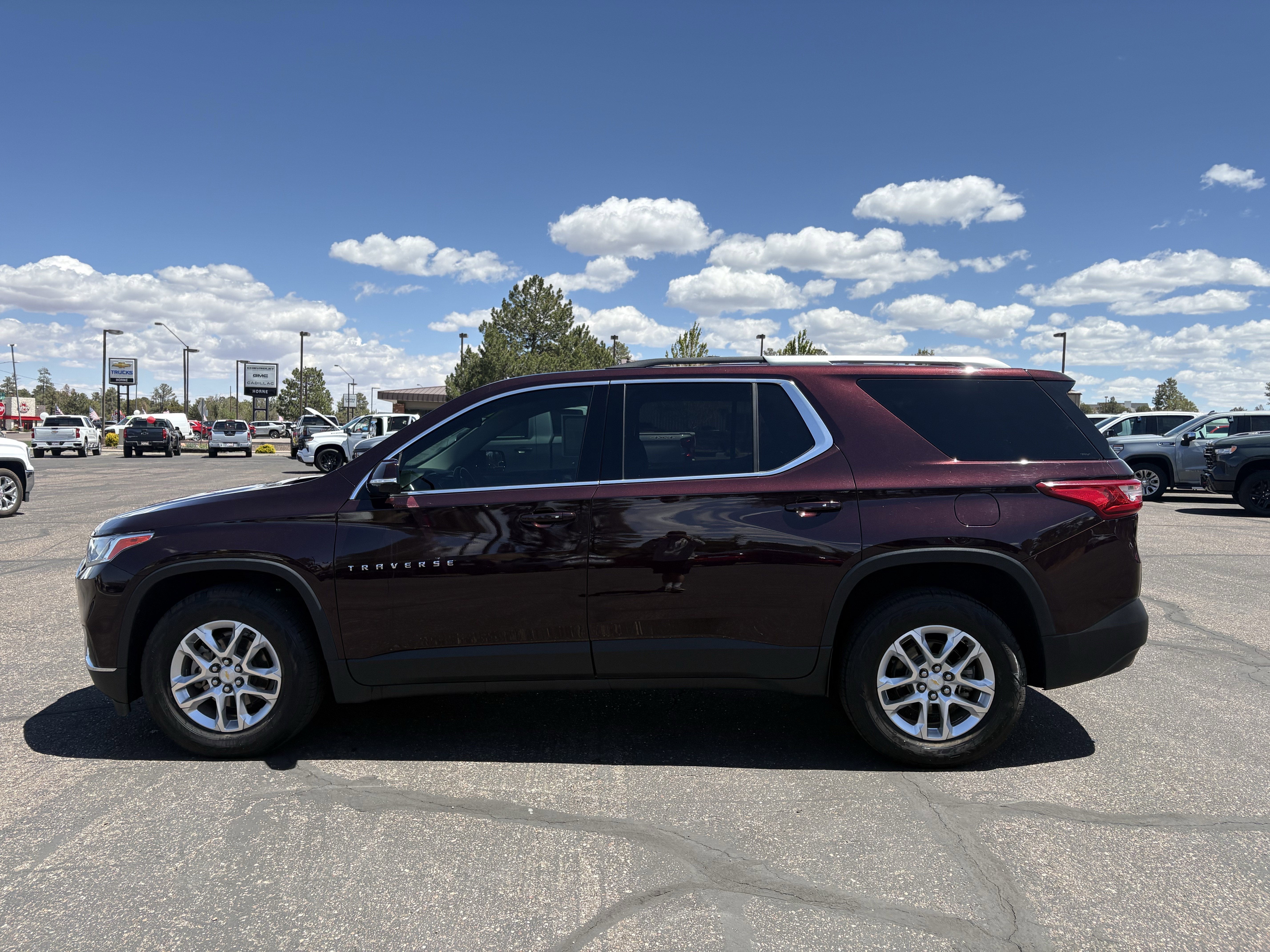 2018 Chevrolet Traverse LT Cloth