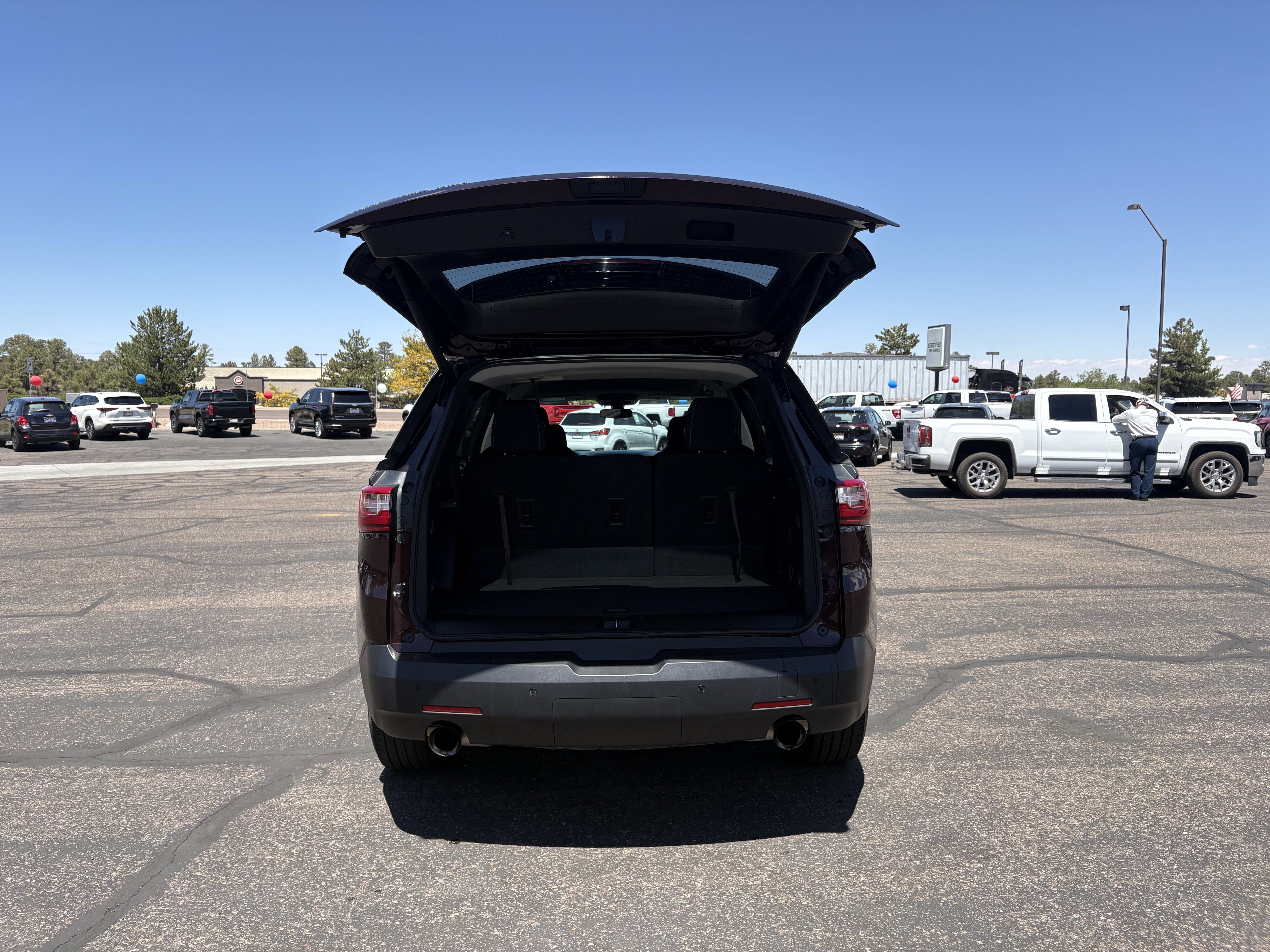 2018 Chevrolet Traverse LT Cloth