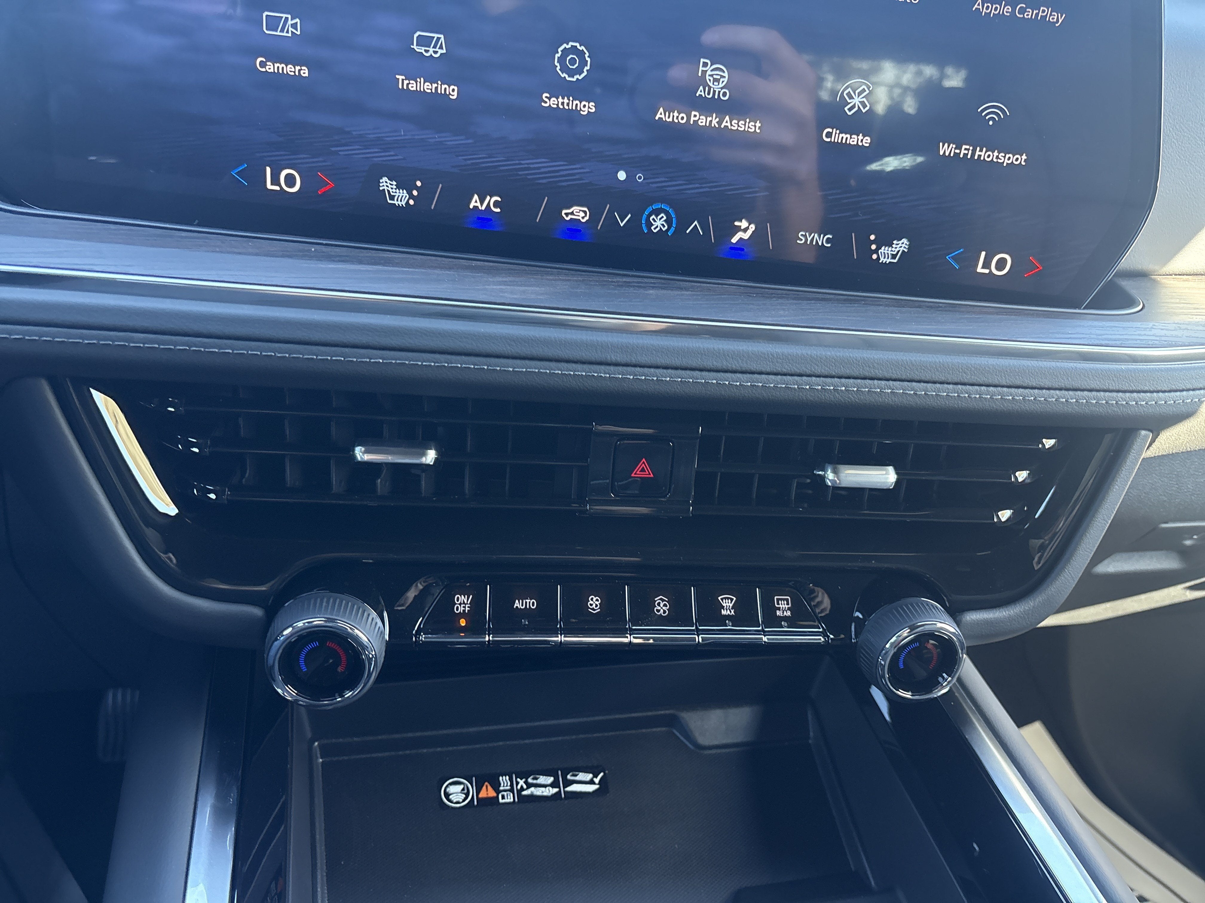 2027 Chevrolet Suburban LT