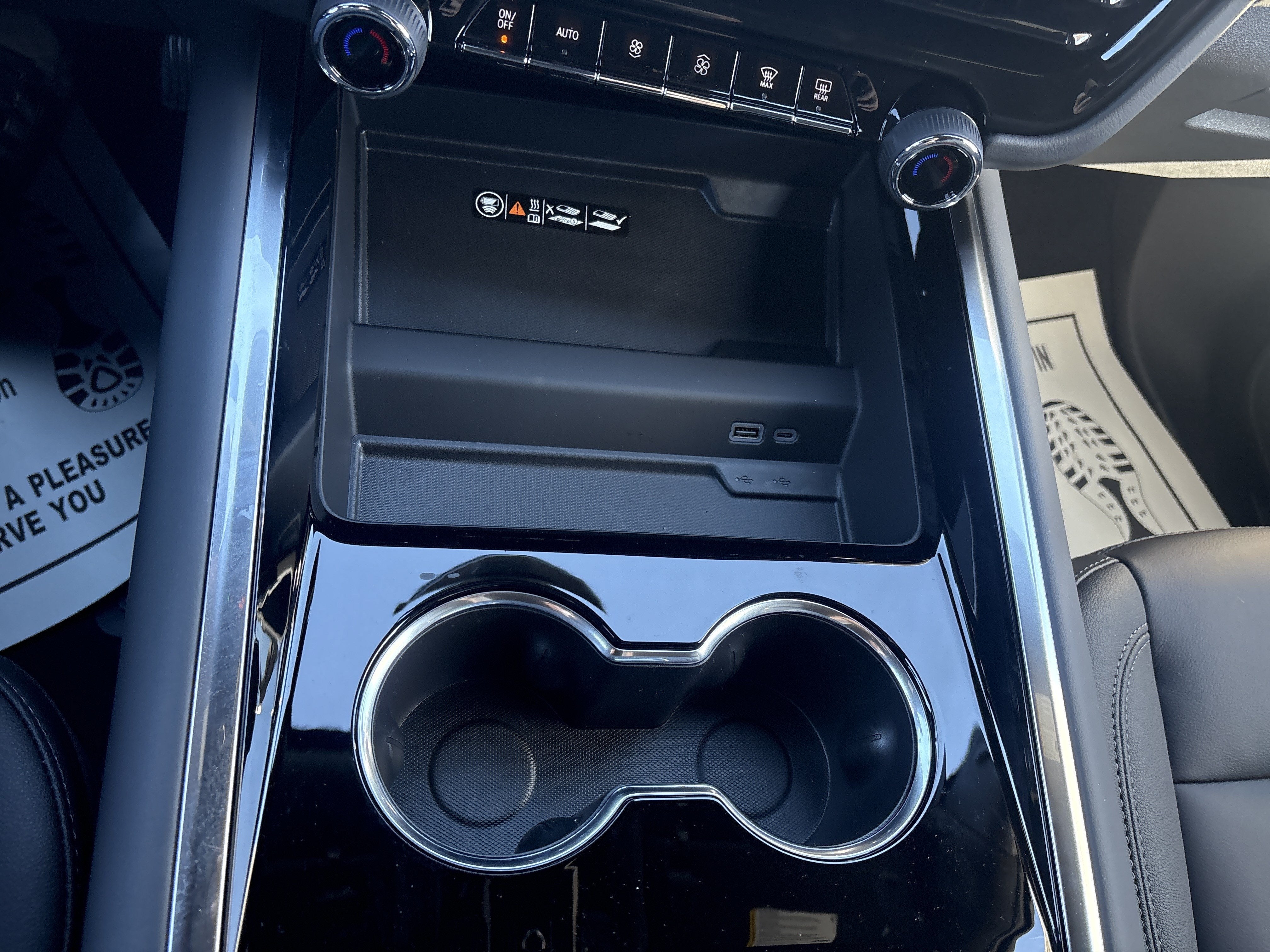 2027 Chevrolet Suburban LT