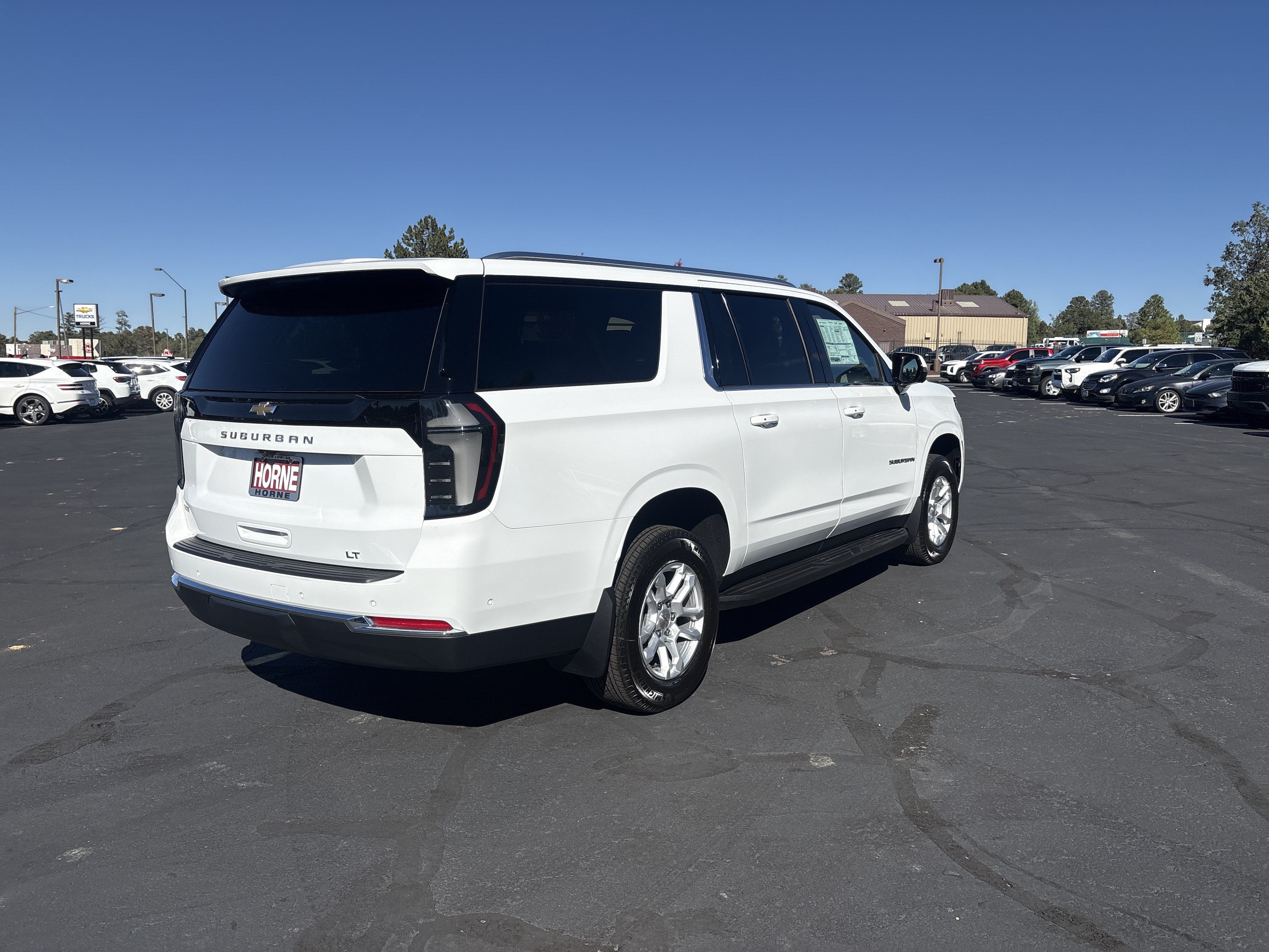 2027 Chevrolet Suburban LT