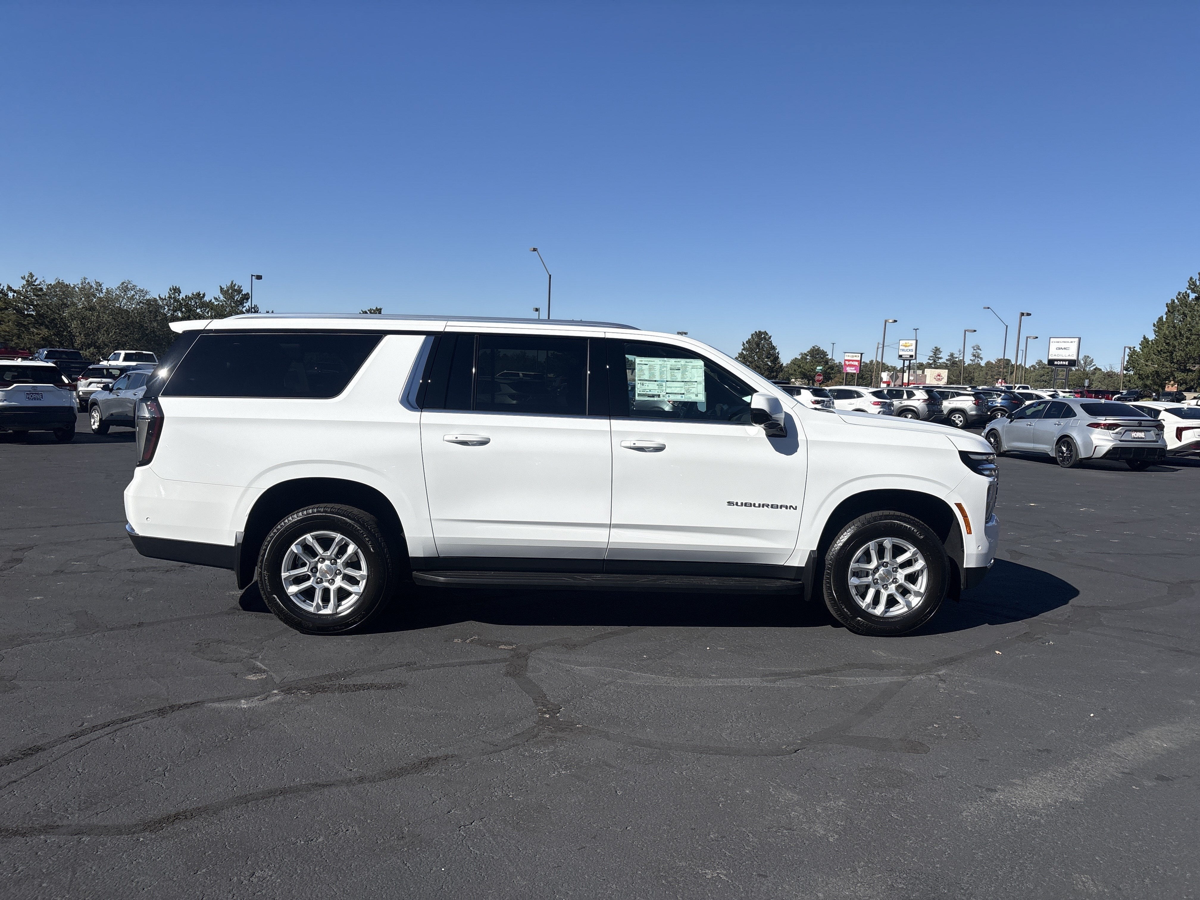 2027 Chevrolet Suburban LT