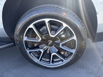 2027 Chevrolet Suburban RST