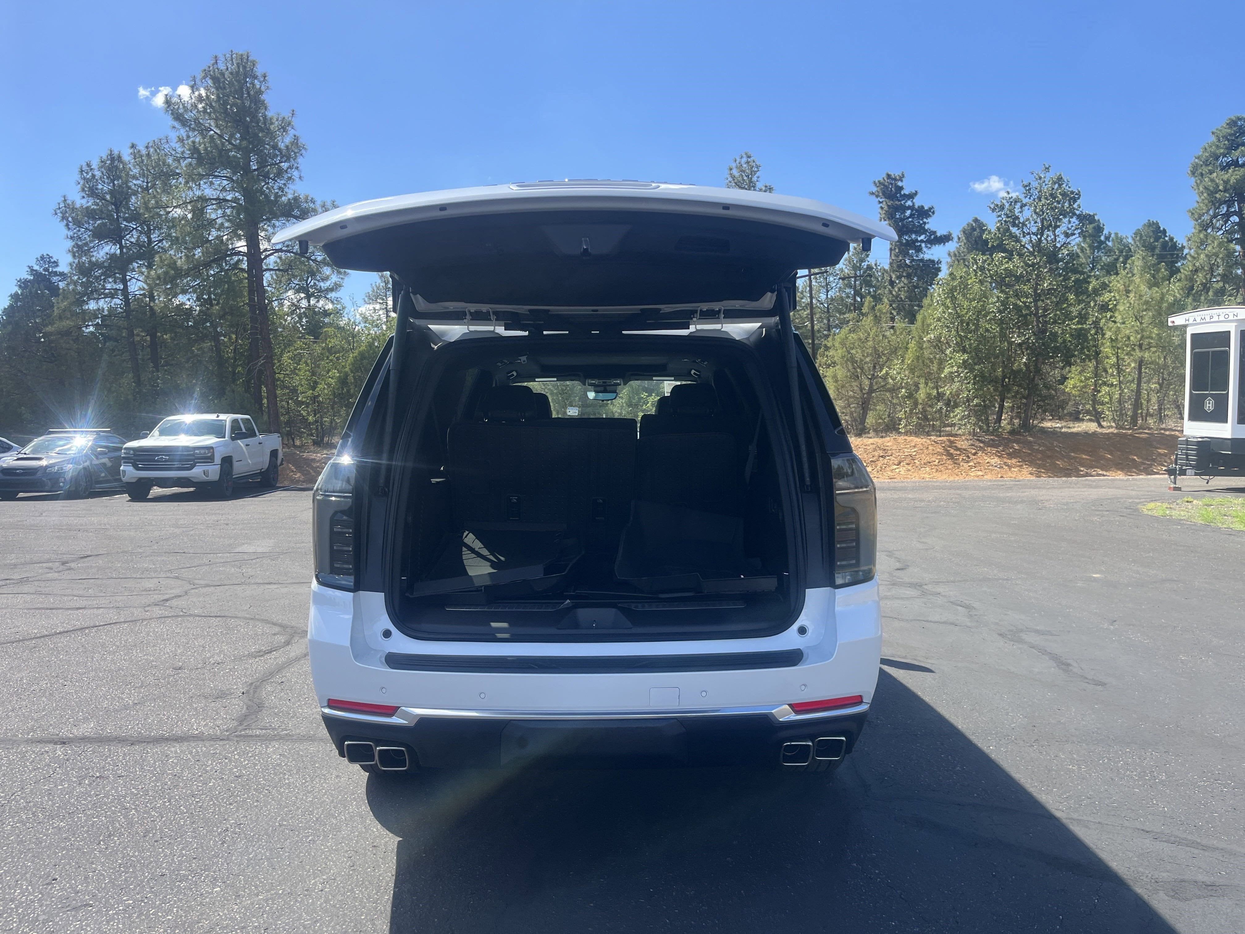 2025 Chevrolet Suburban High Country