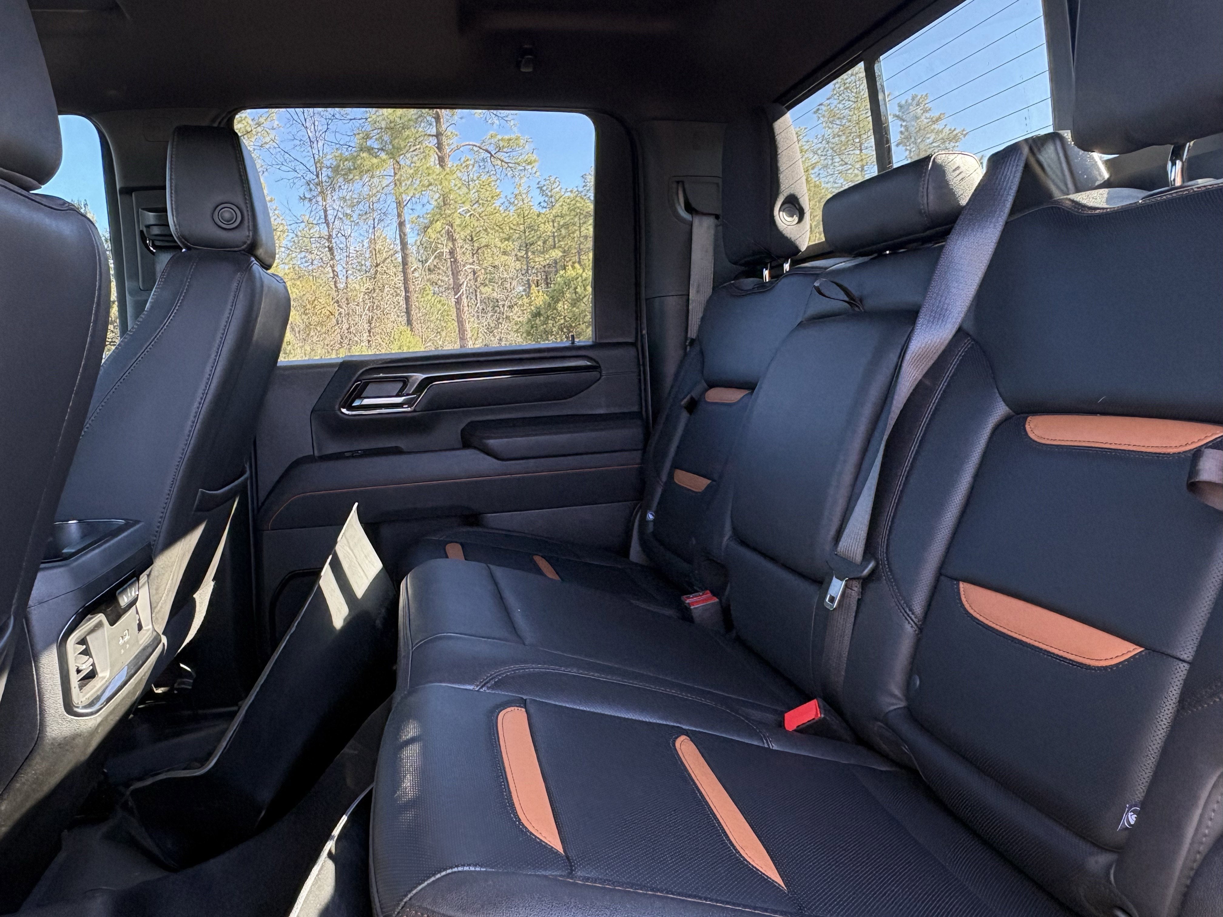 2025 GMC Sierra 3500 HD AT4