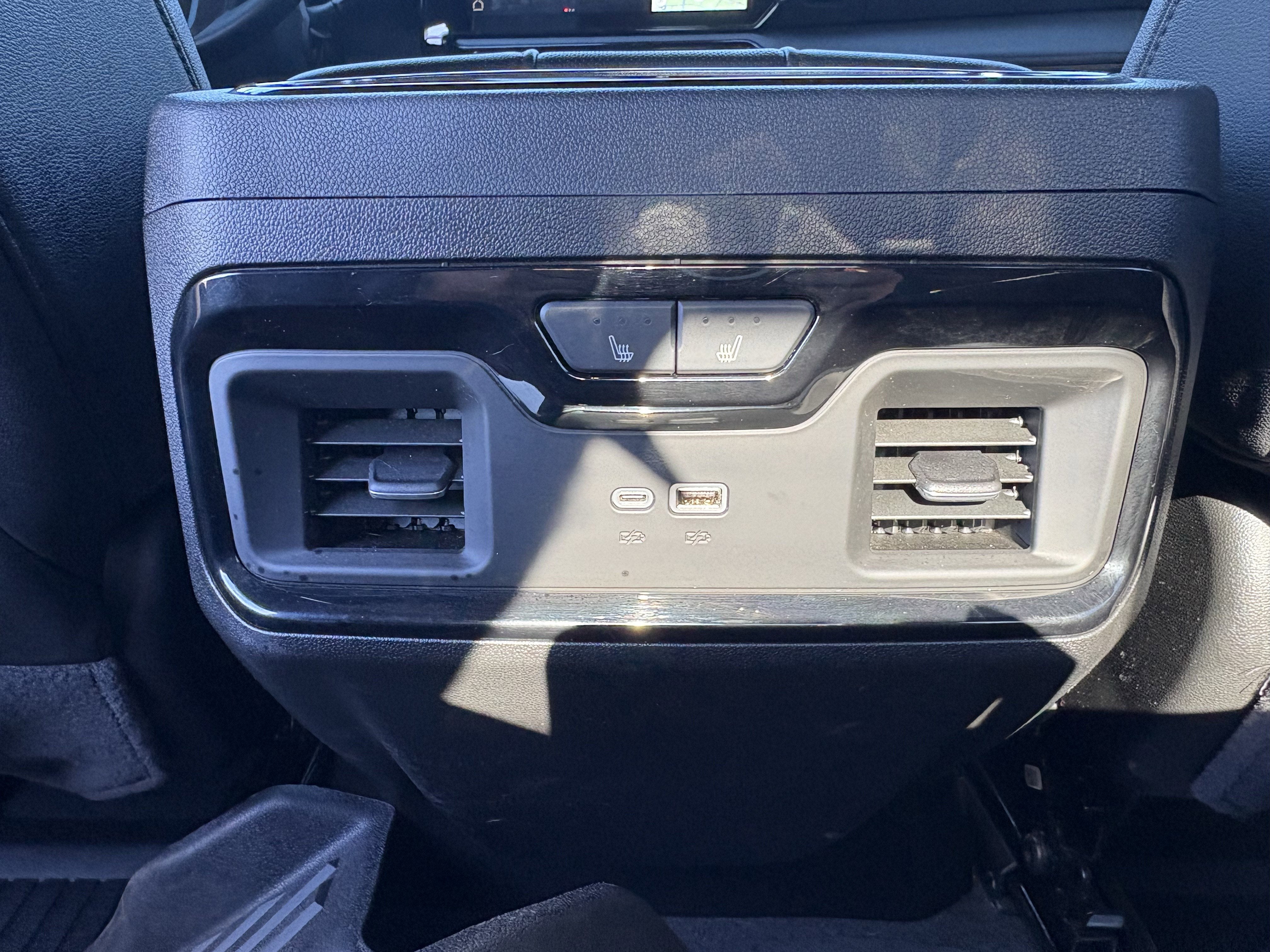 2025 GMC Sierra 3500 HD AT4