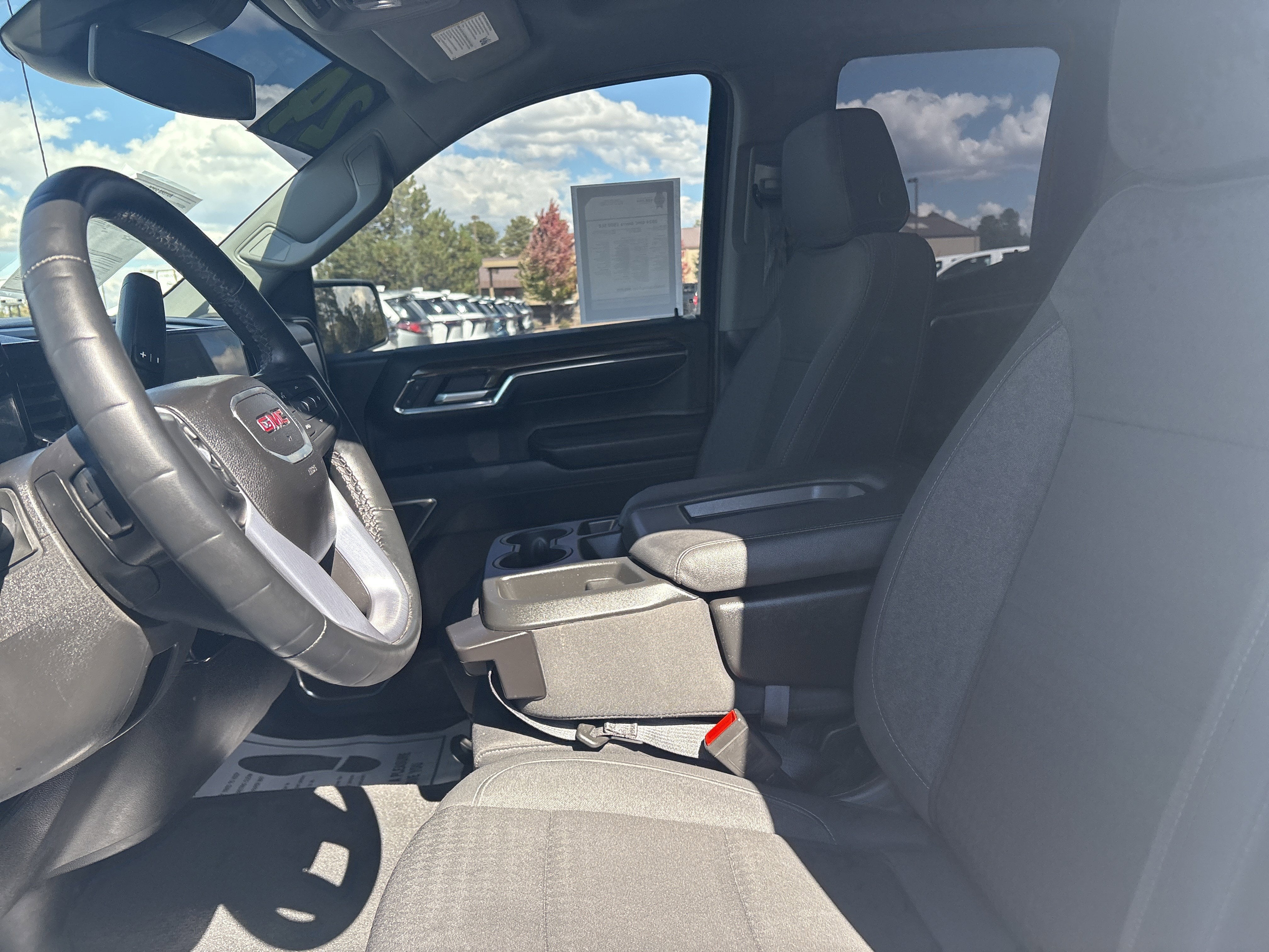 2024 GMC Sierra 1500 SLE