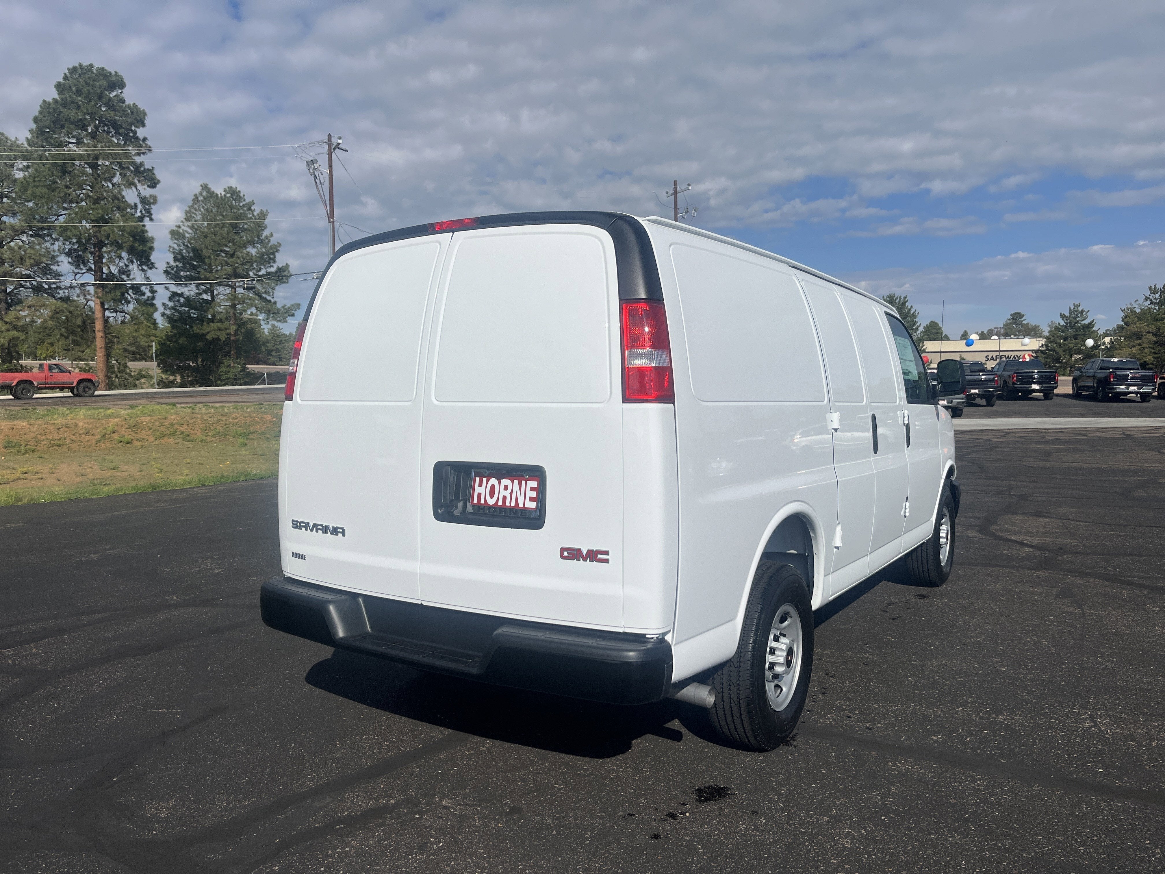 2025 GMC Savana Cargo 2500 Work Van