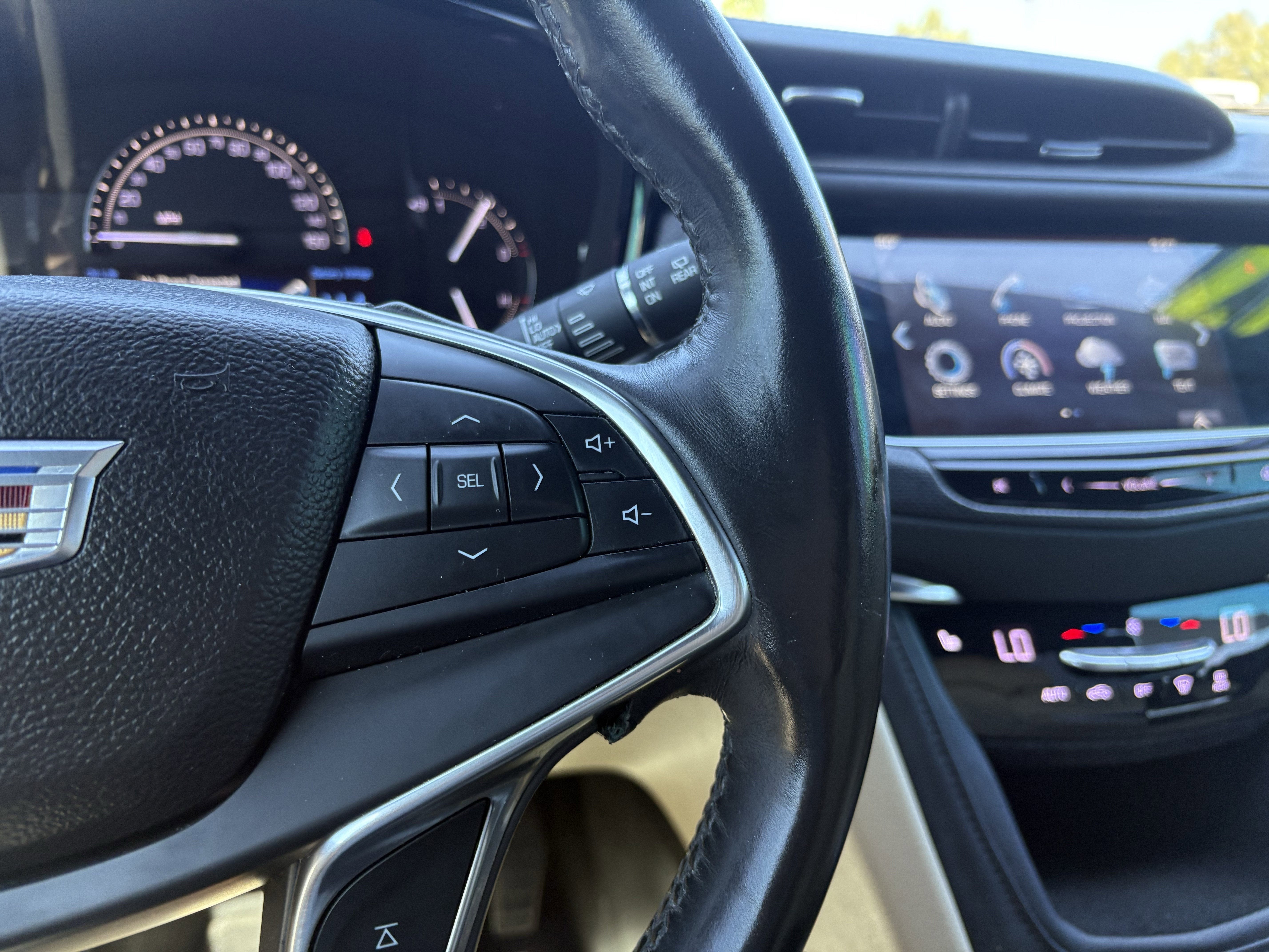 2017 Cadillac XT5 Luxury FWD