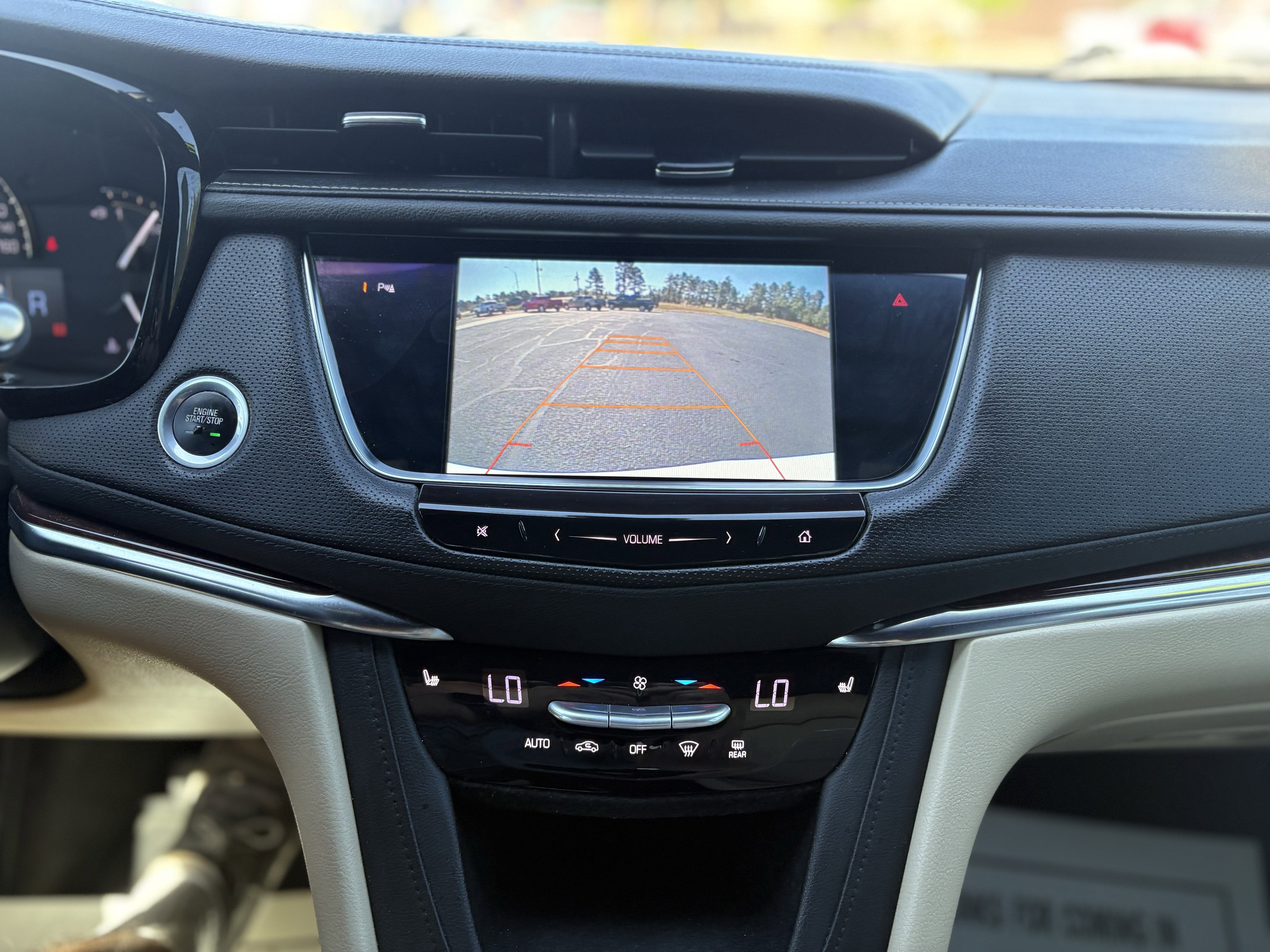 2017 Cadillac XT5 Luxury FWD