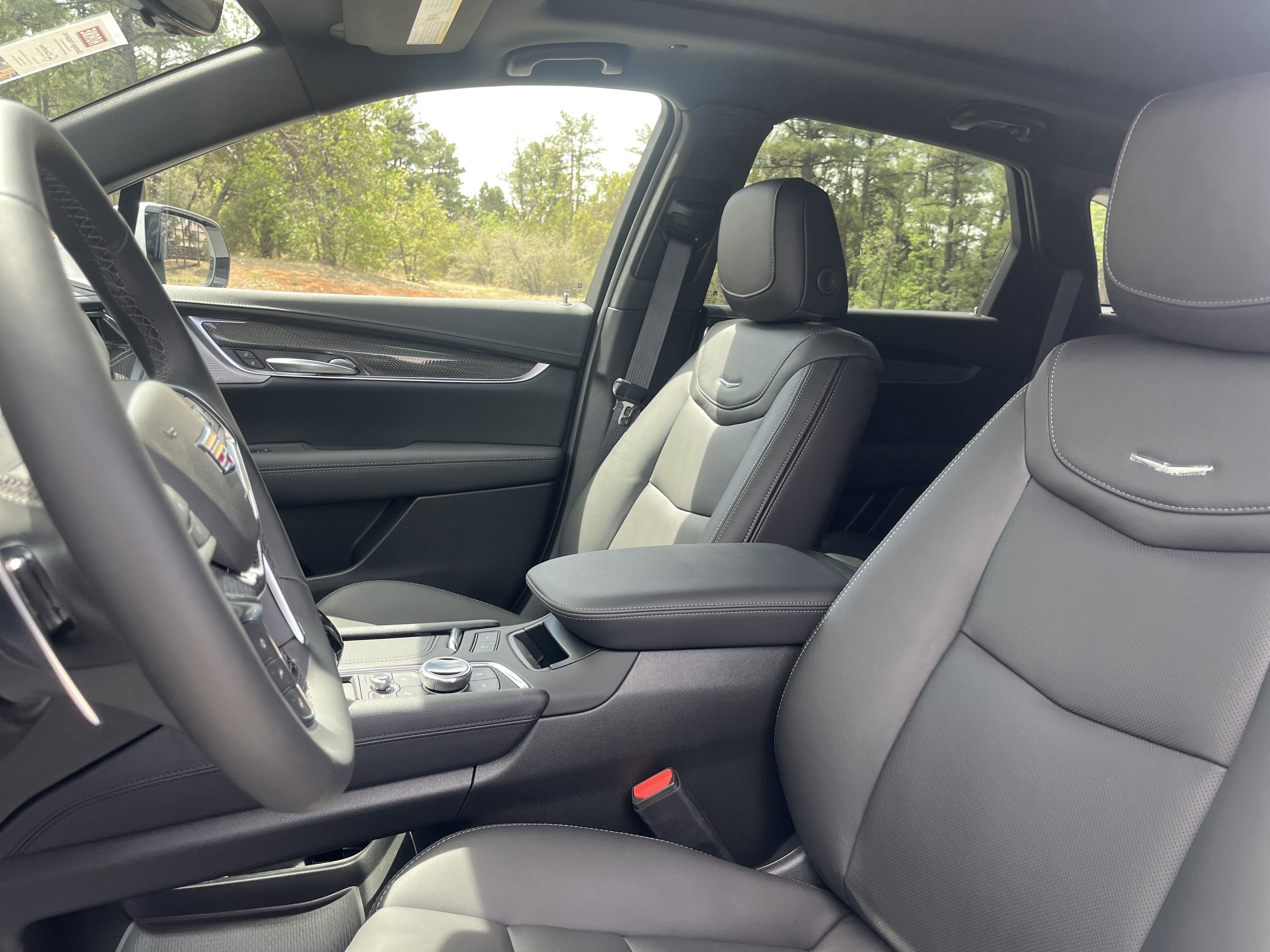 2025 Cadillac XT5 Sport
