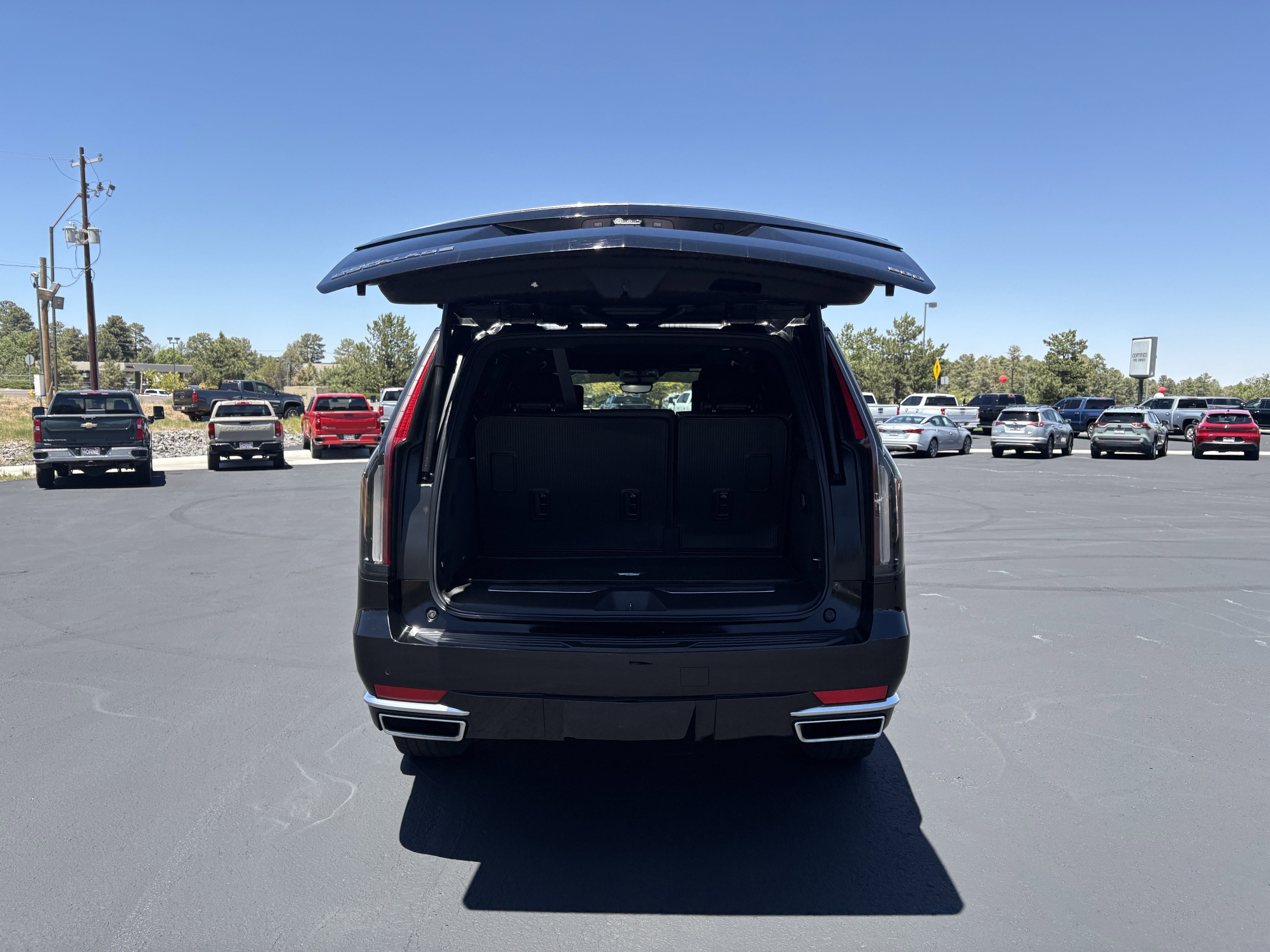 2021 Cadillac Escalade Premium Luxury