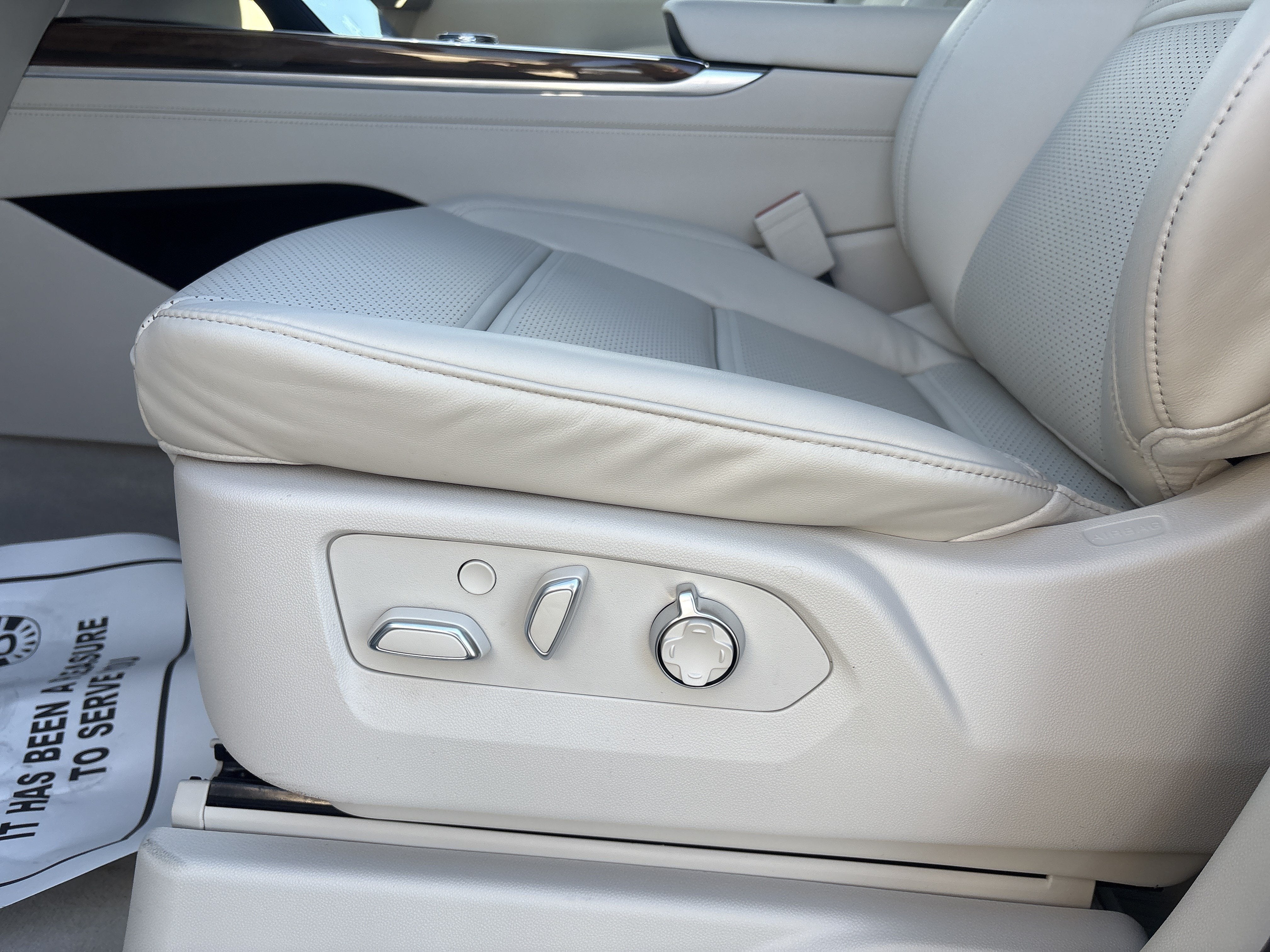 2027 Cadillac Escalade Platinum Sport