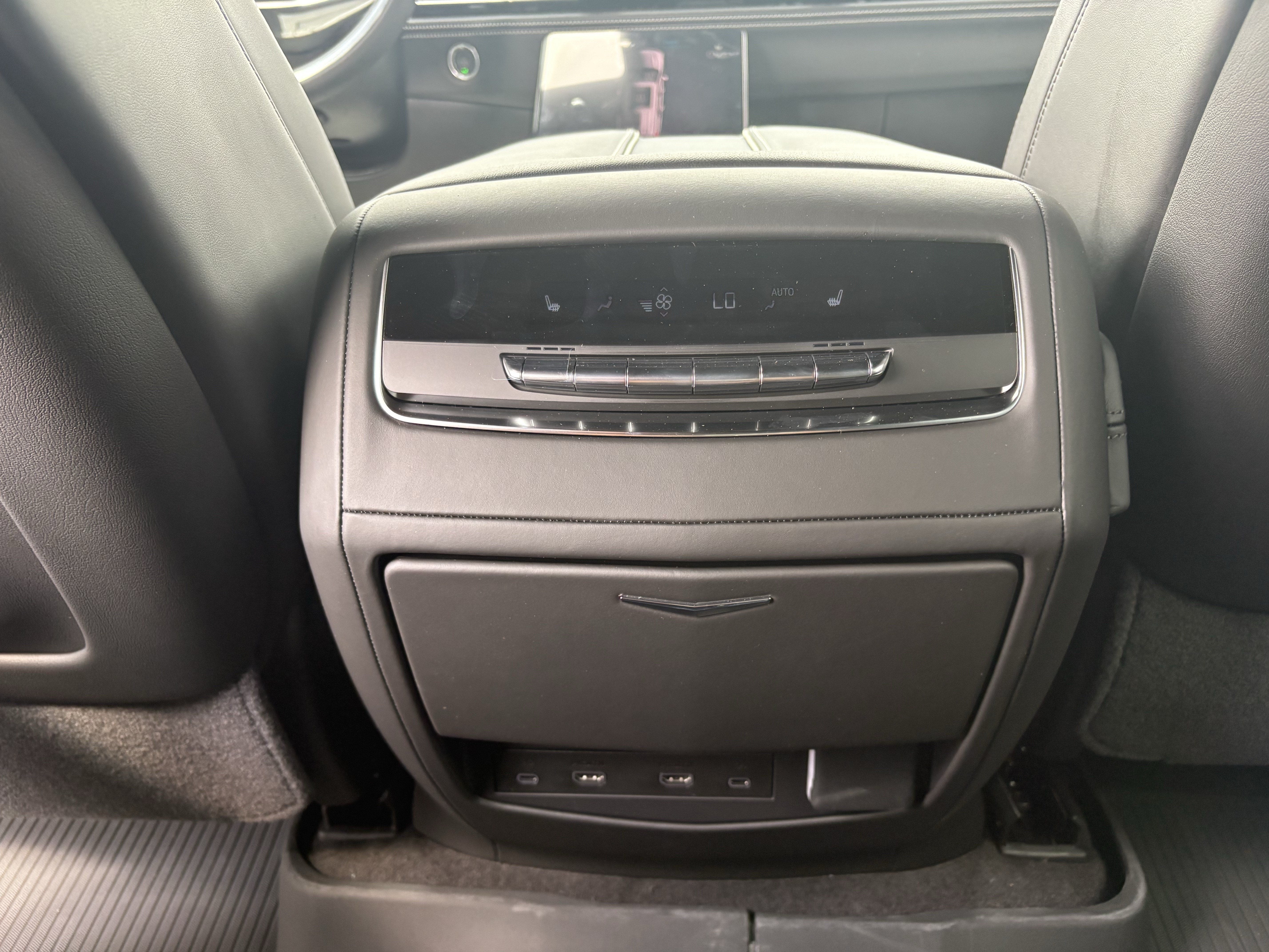 2026 Cadillac Escalade ESV Platinum Sport