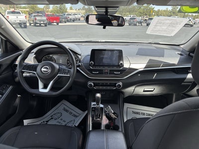 2025 Nissan Altima SV