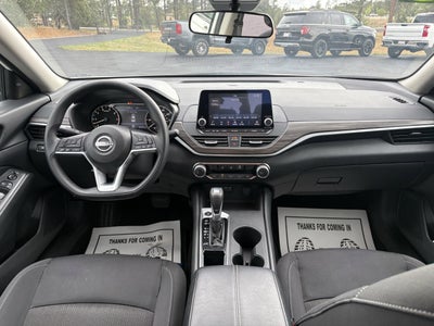 2025 Nissan Altima SV