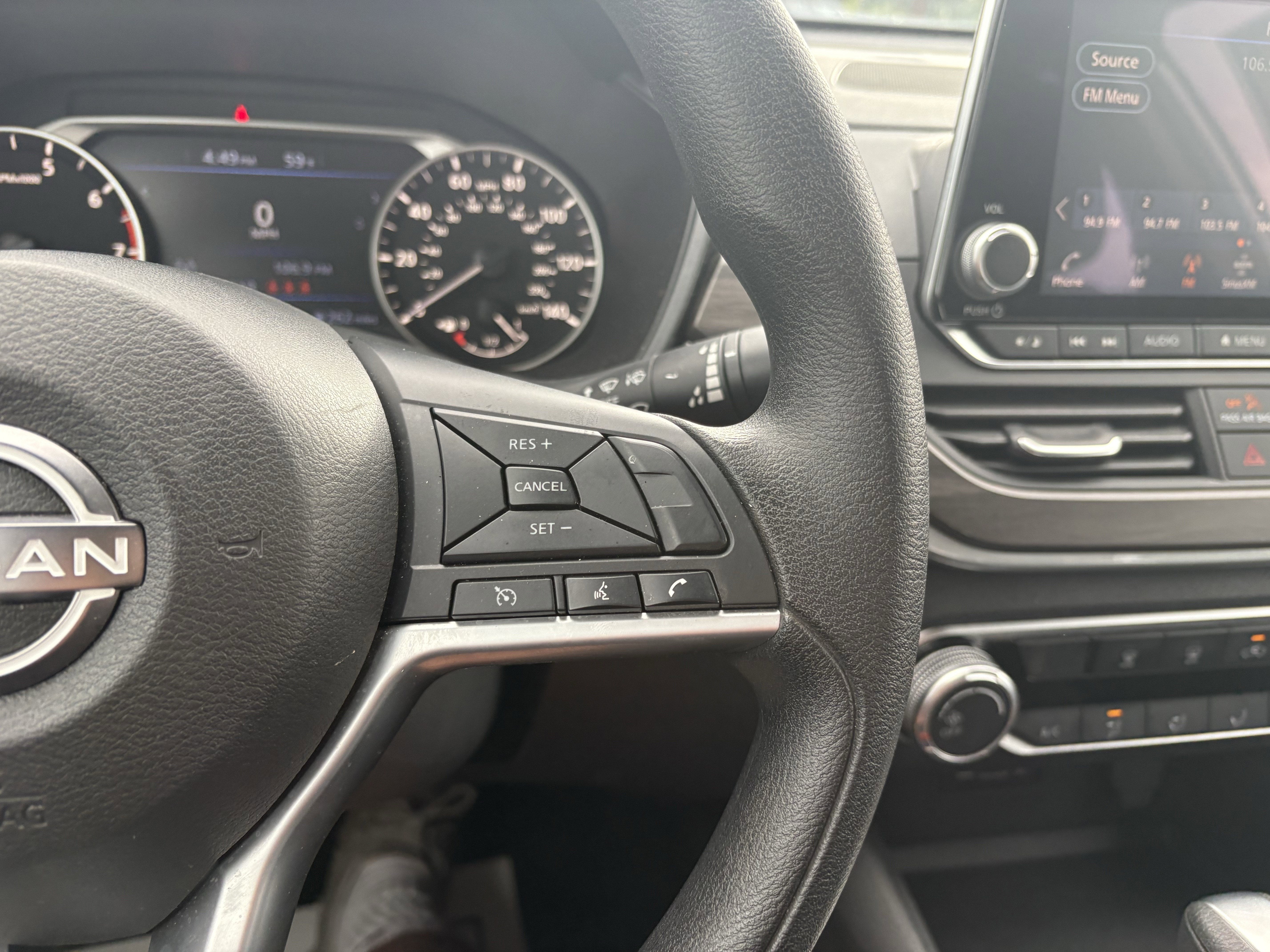 2025 Nissan Altima SV