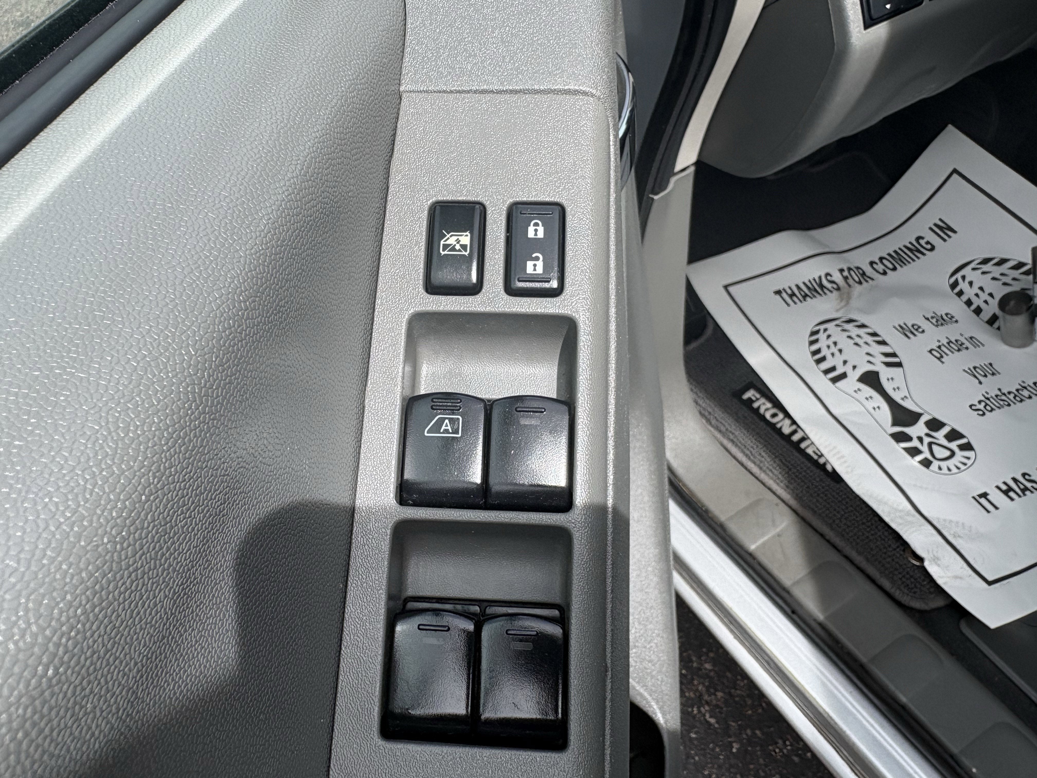 2020 Nissan Frontier SV