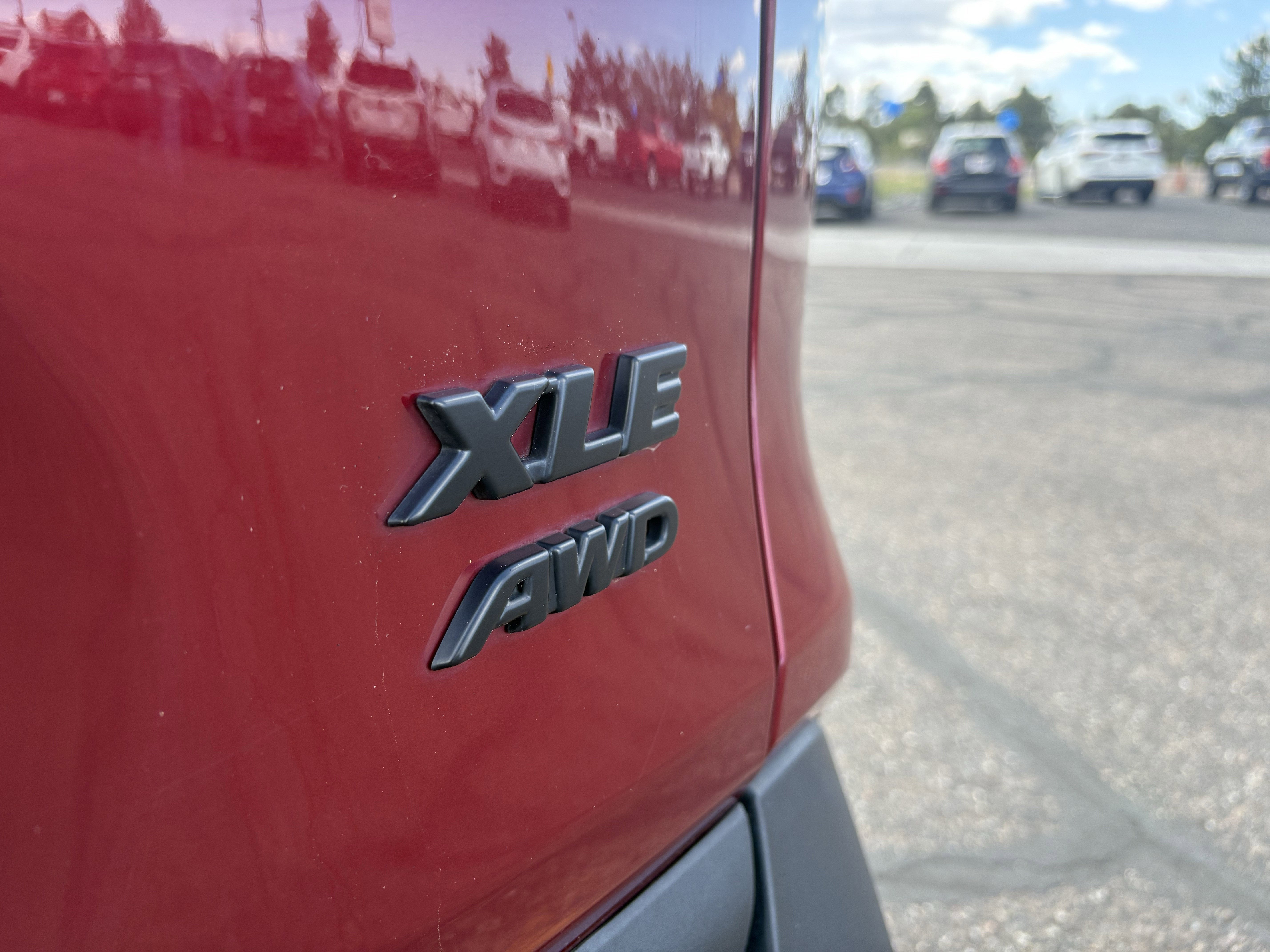 2023 Toyota RAV4 XLE
