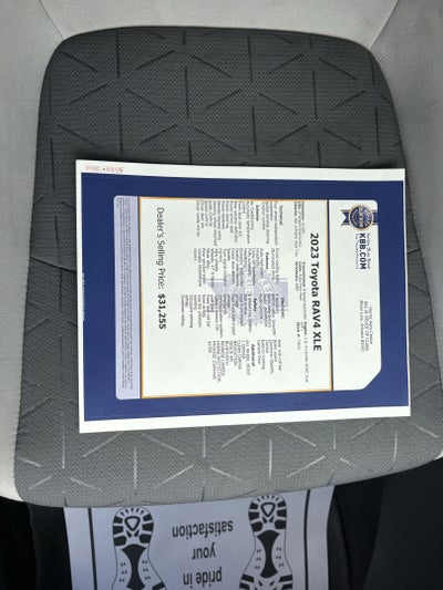 2023 Toyota RAV4 XLE