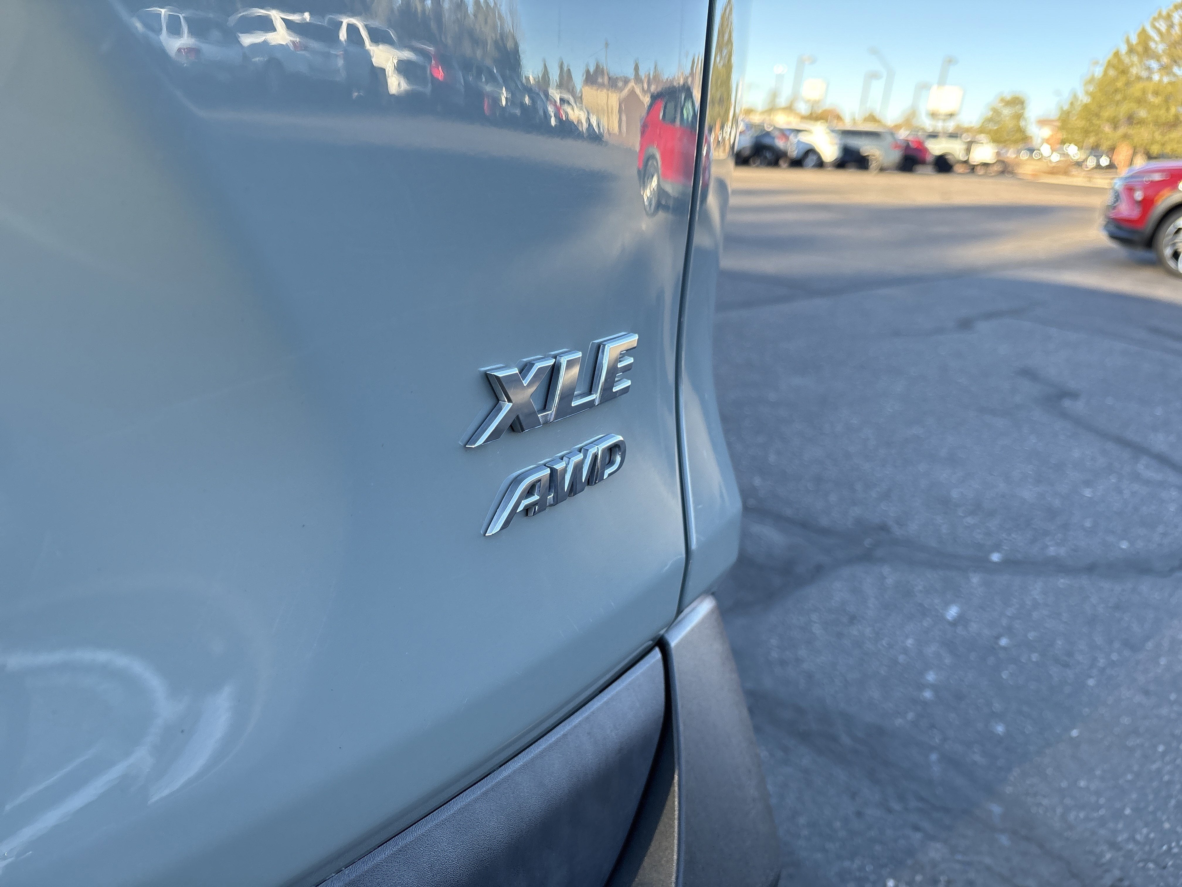 2021 Toyota RAV4 XLE
