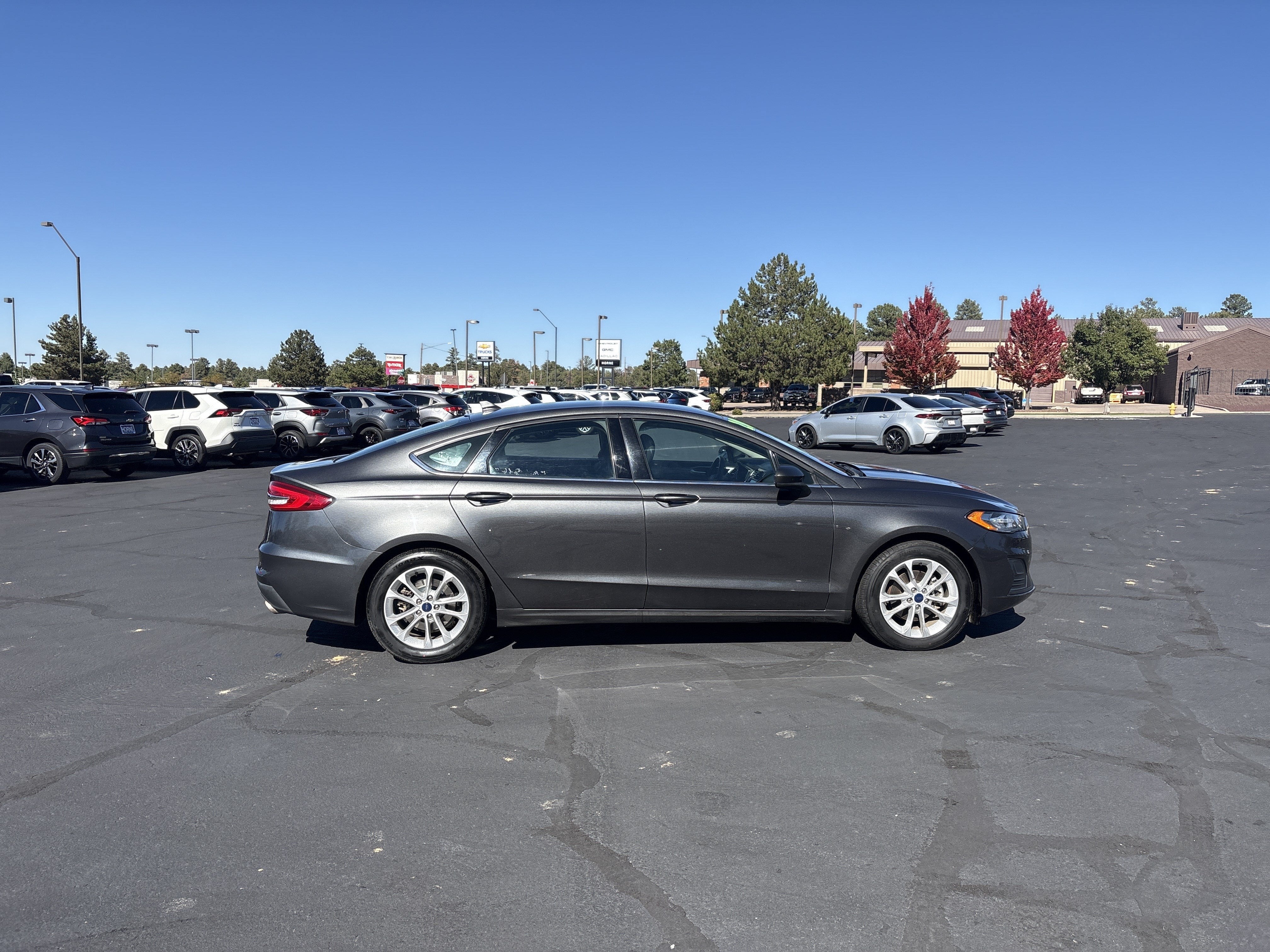 2020 Ford Fusion SE