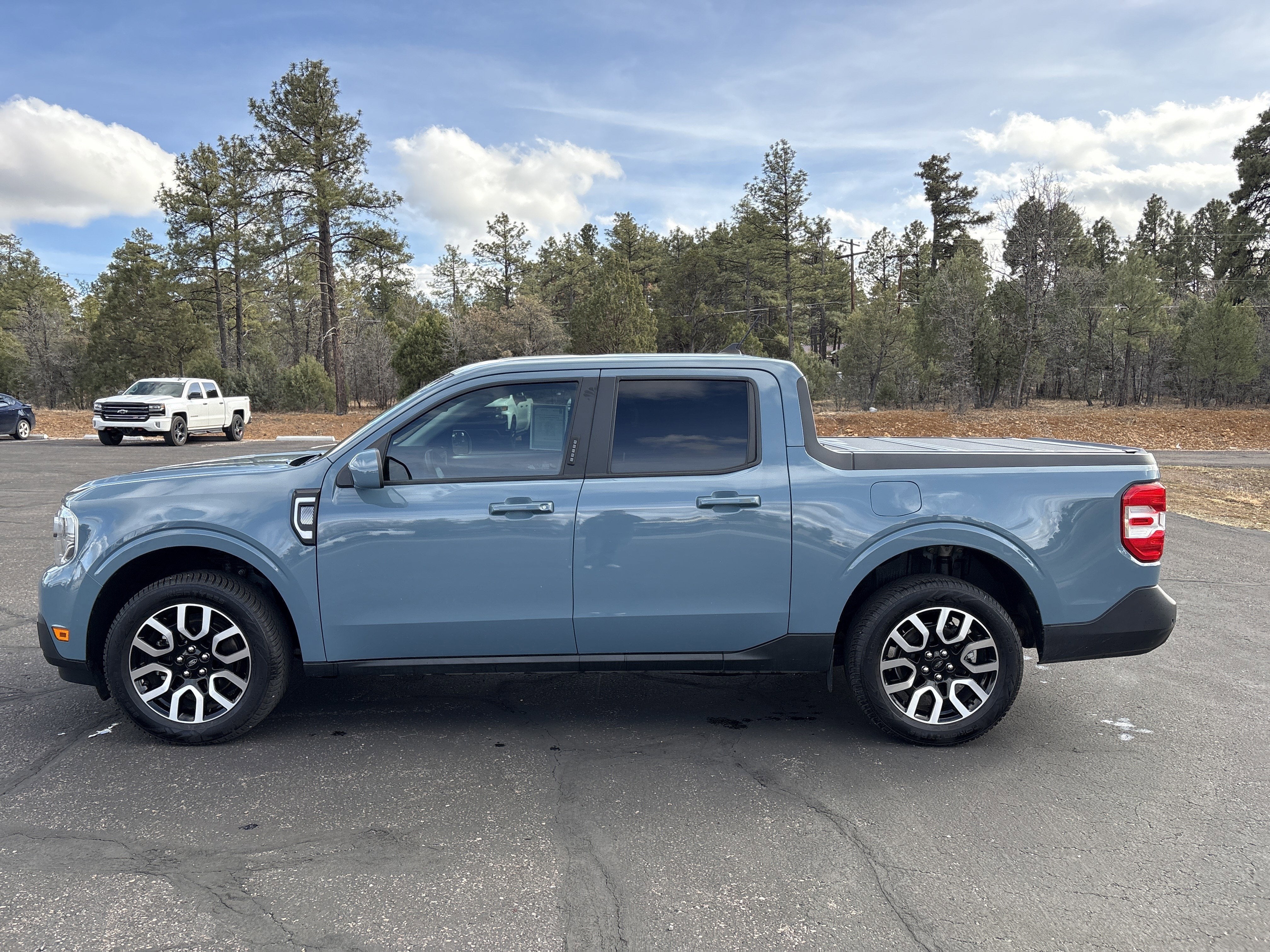 2022 Ford Maverick XL