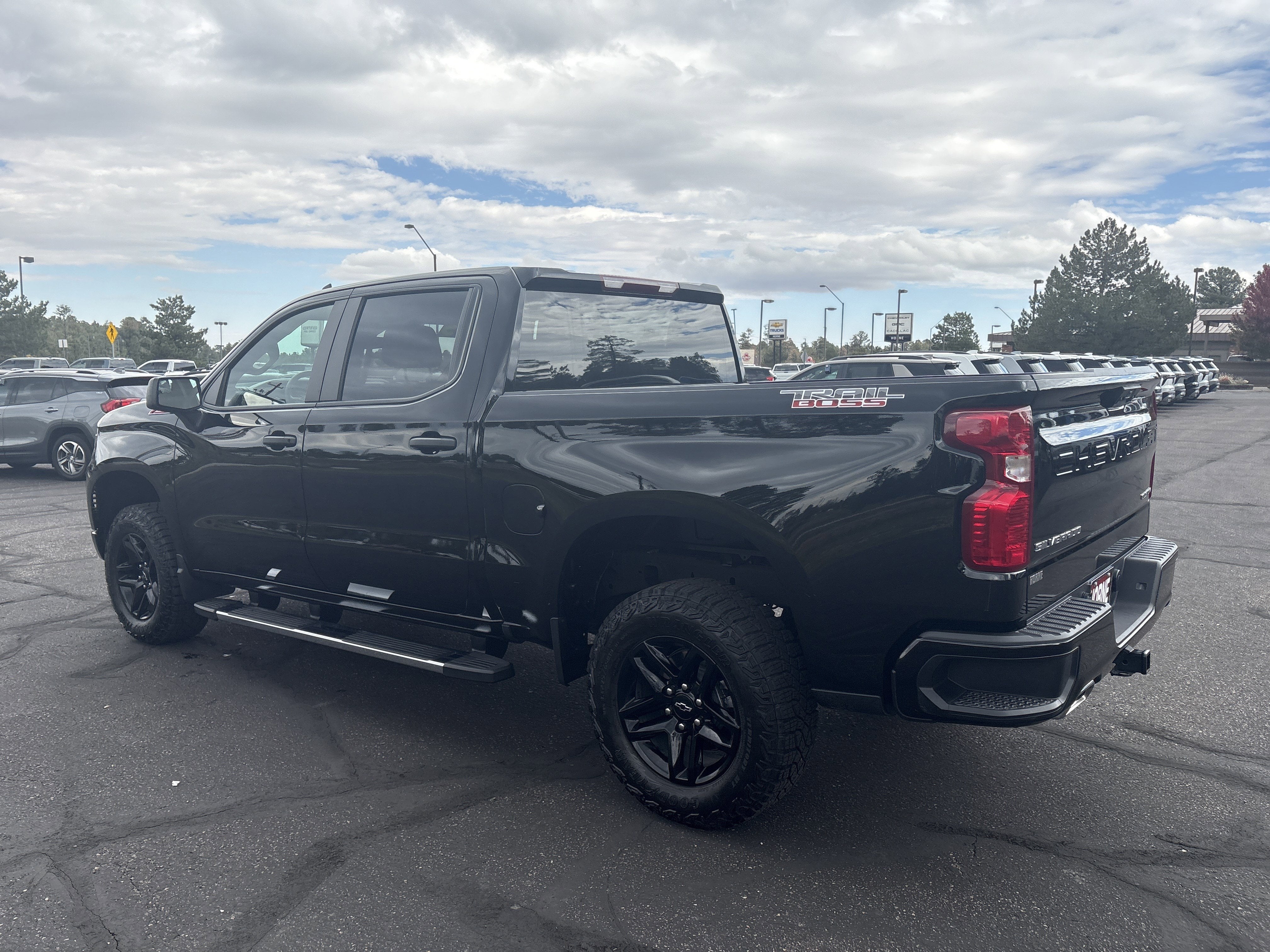 2025 Chevrolet Silverado 1500 Custom Trail Boss