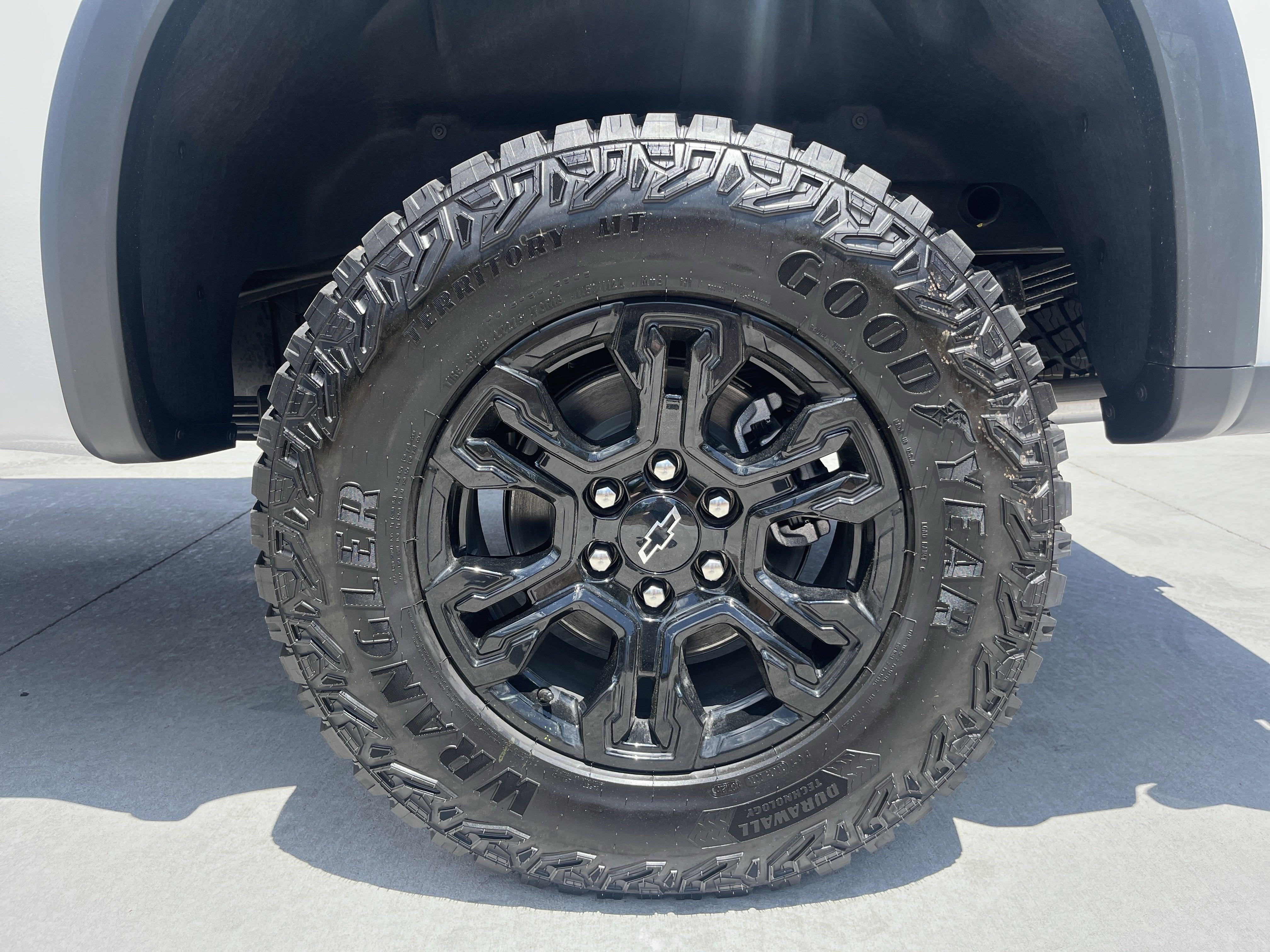 2025 Chevrolet Silverado 1500 ZR2