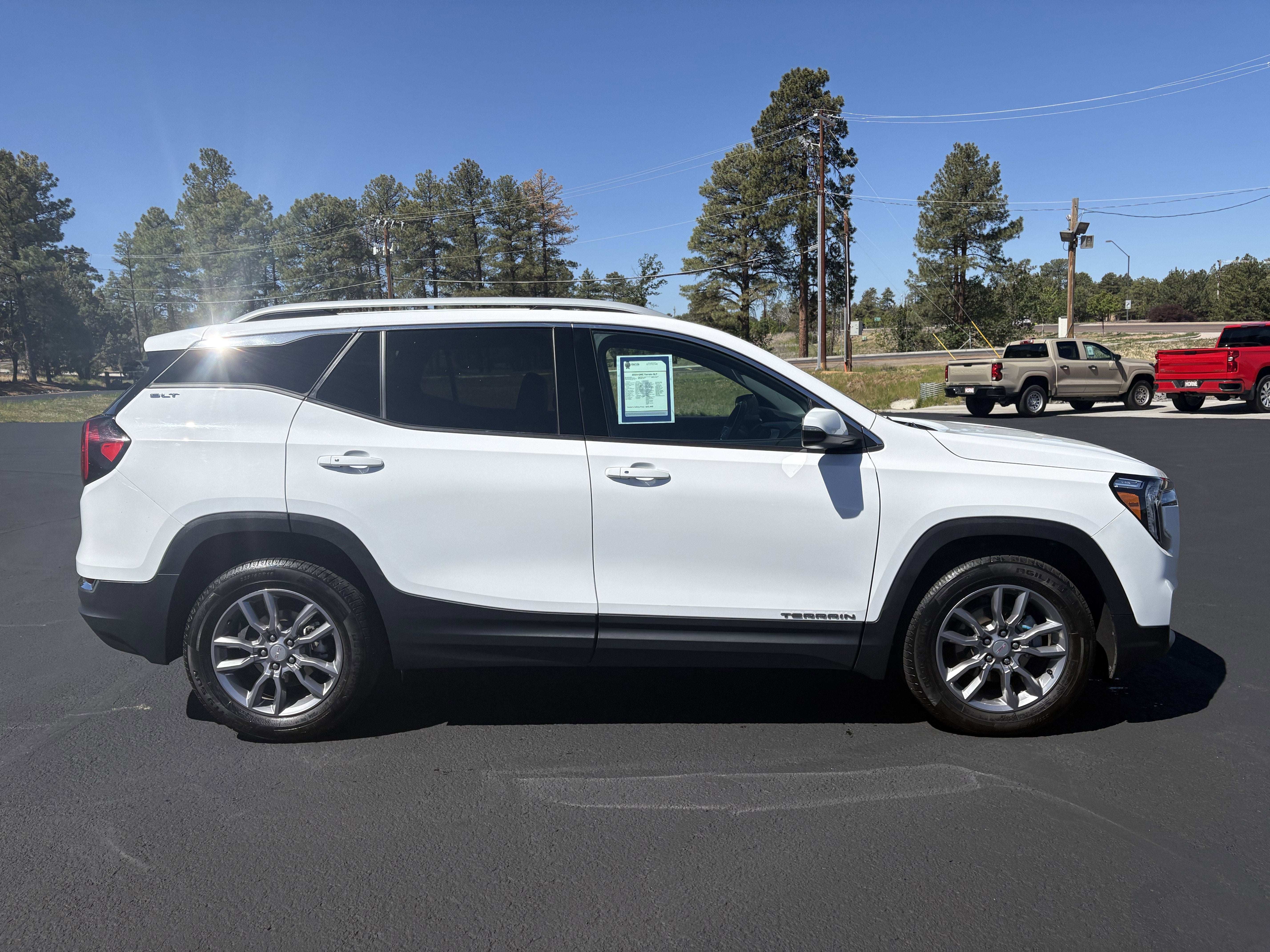 2024 GMC Terrain SLT