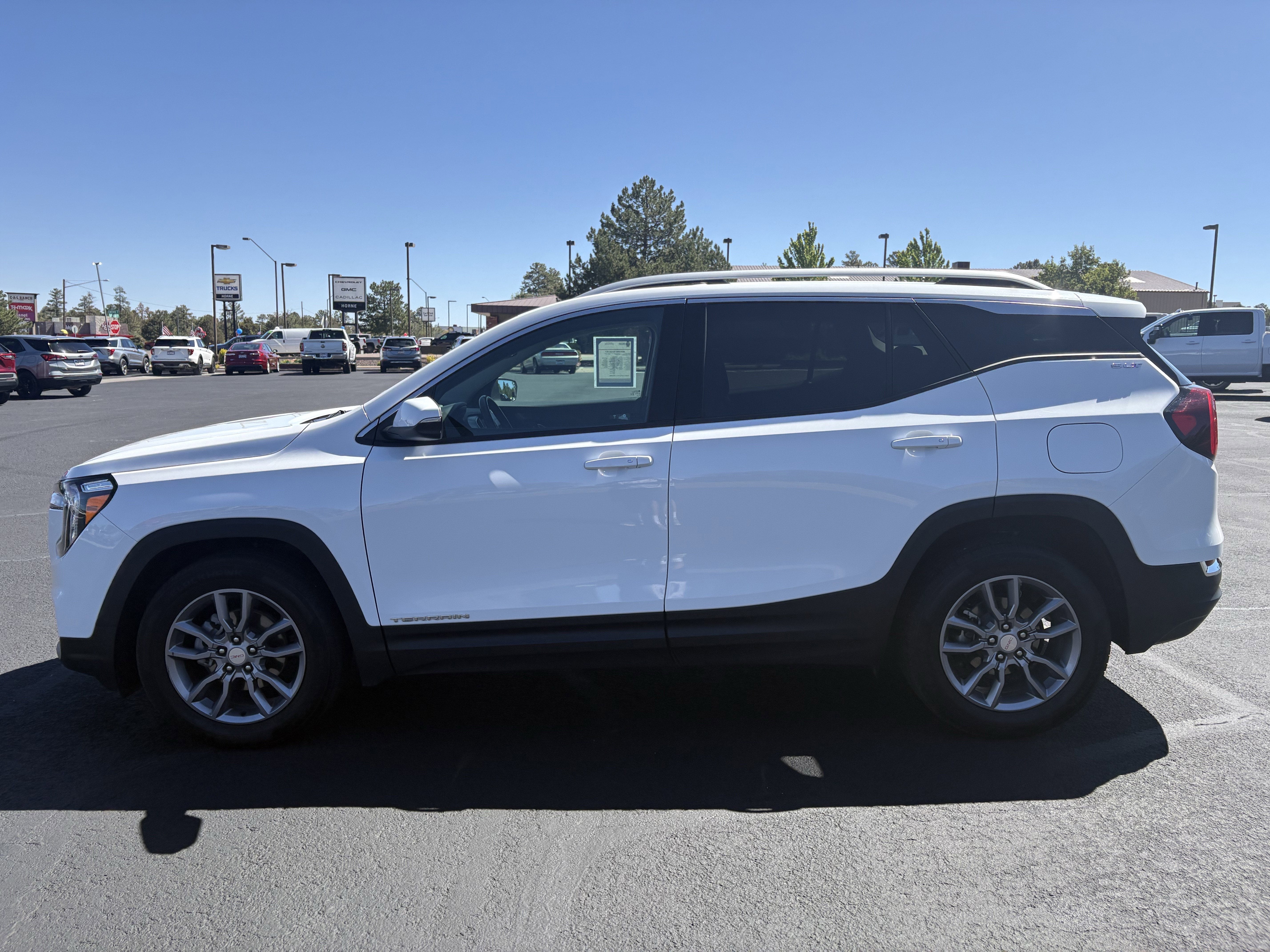2024 GMC Terrain SLT