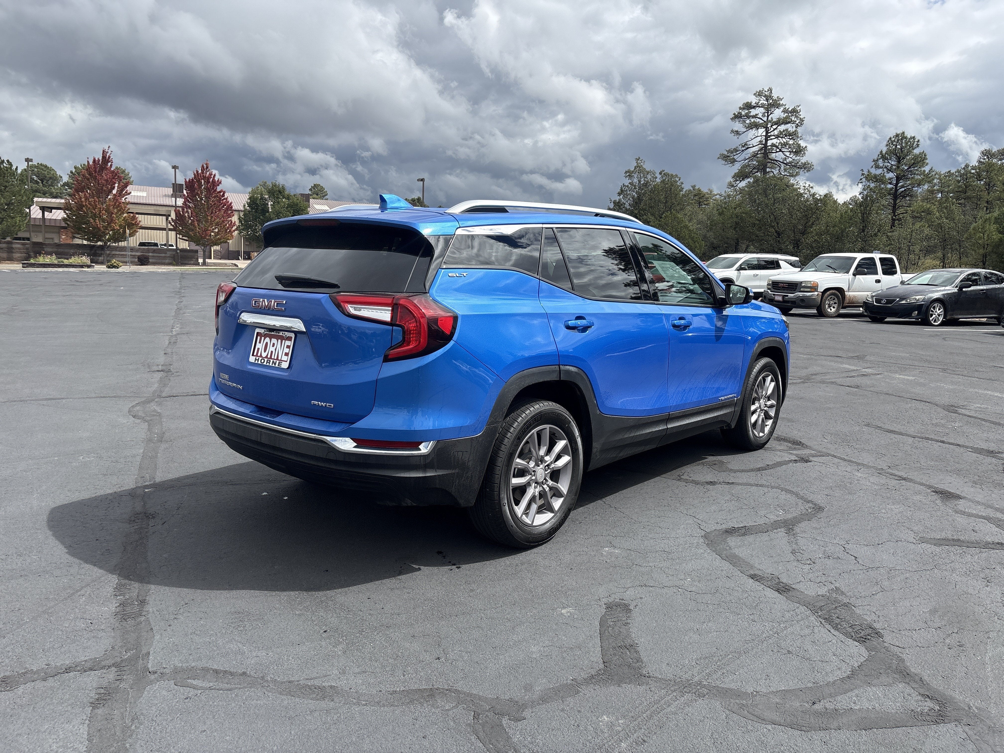 2024 GMC Terrain SLT