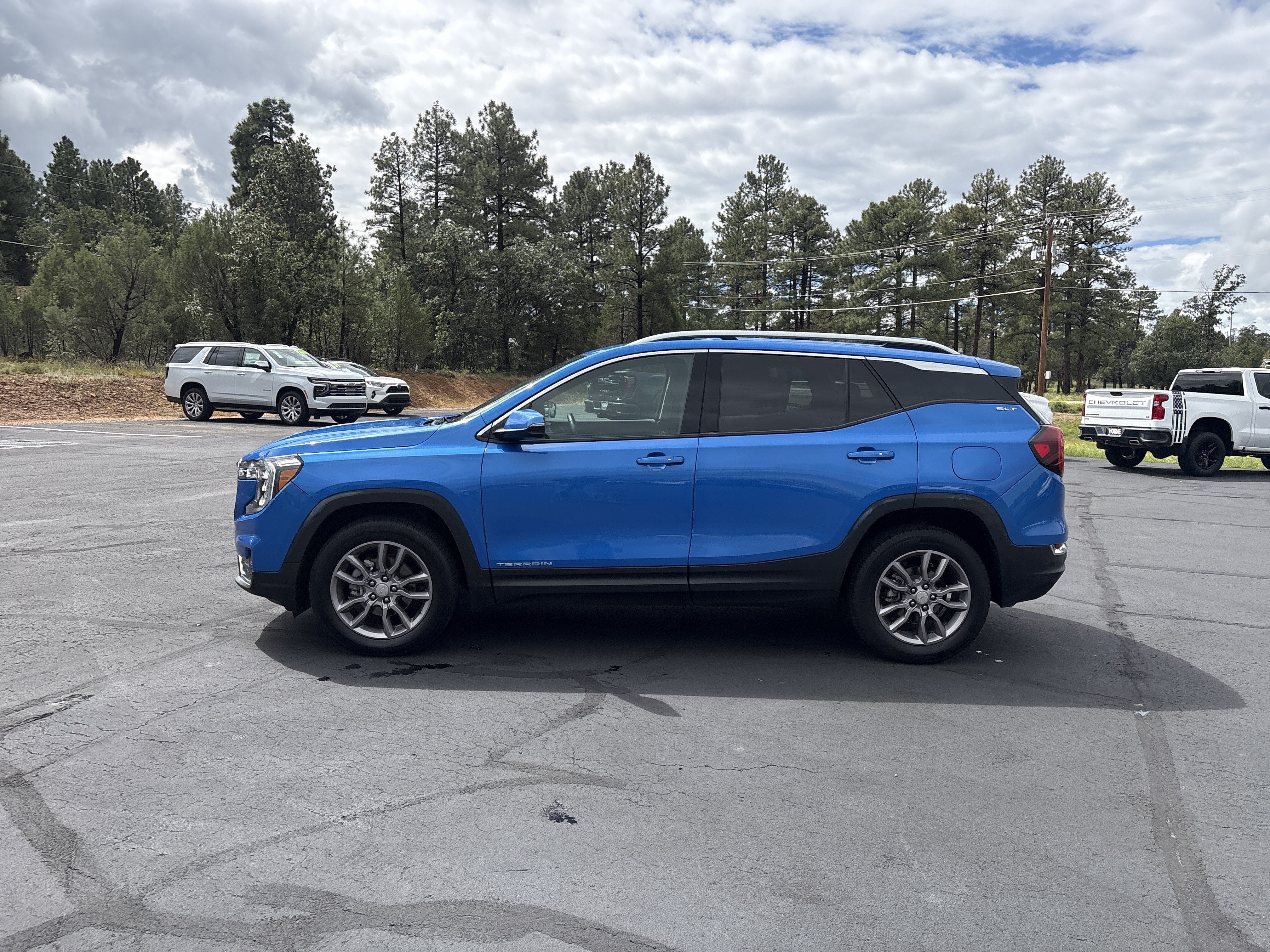 2024 GMC Terrain SLT