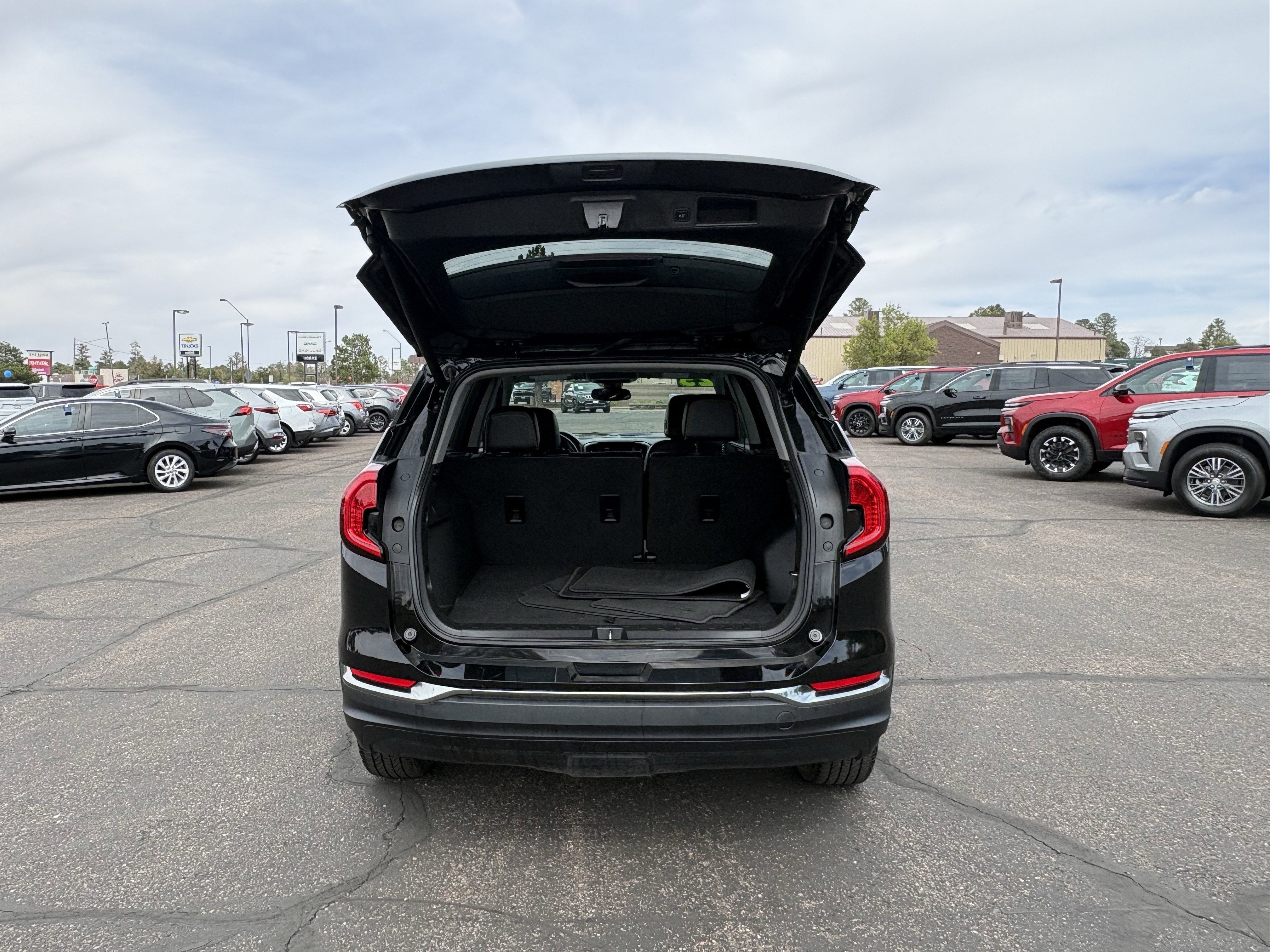 2023 GMC Terrain AT4