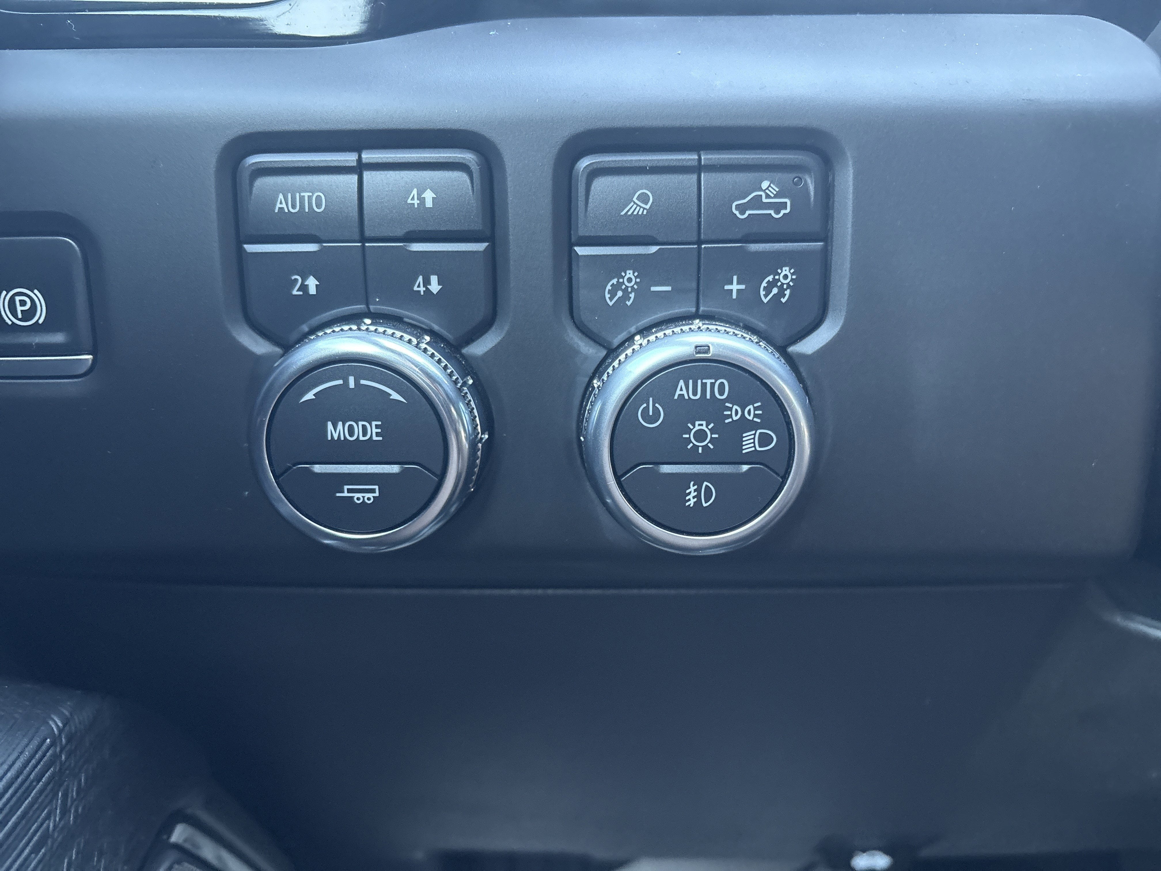 2025 GMC Sierra 1500 AT4X