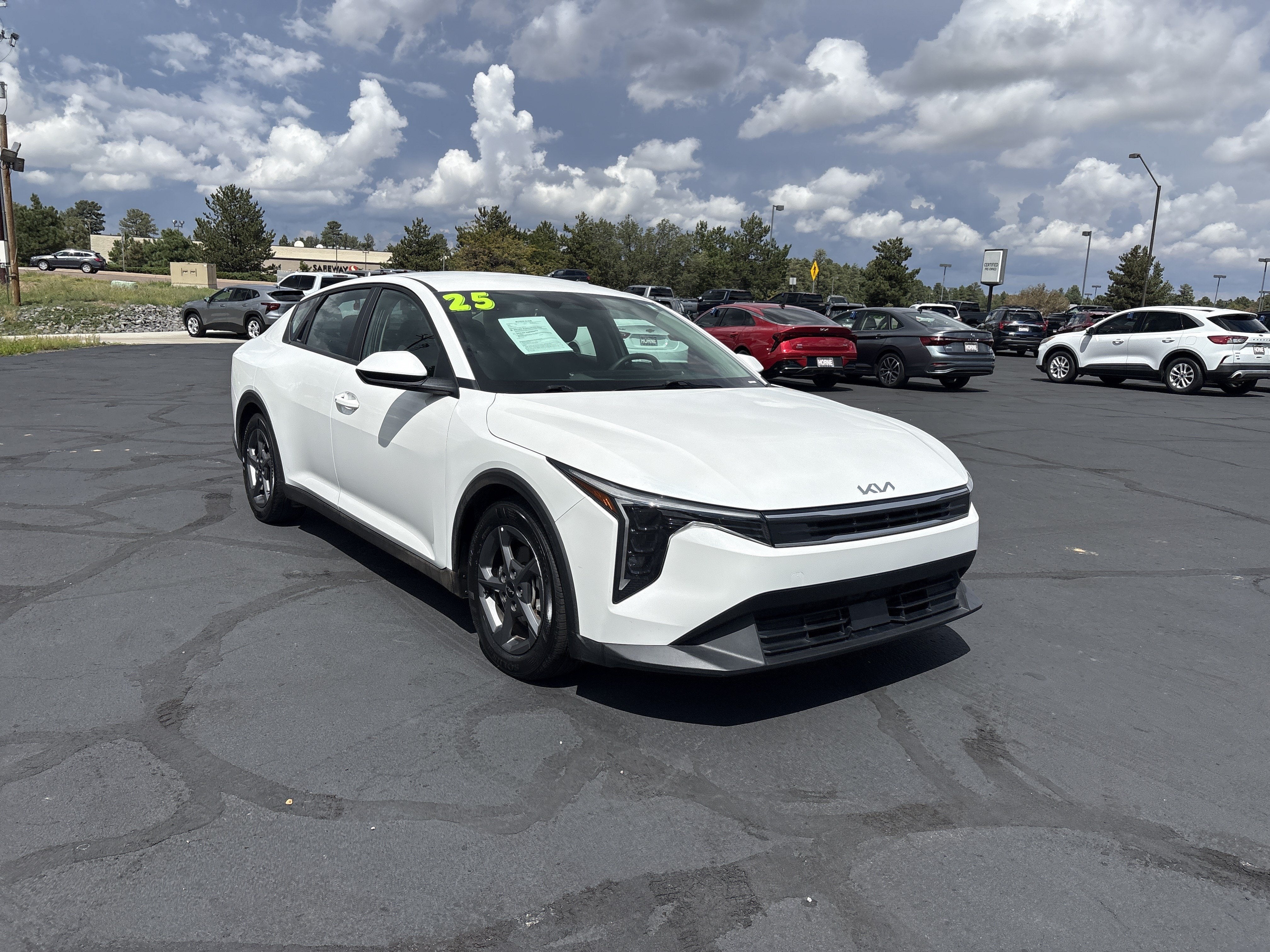 2025 Kia K4 LXS